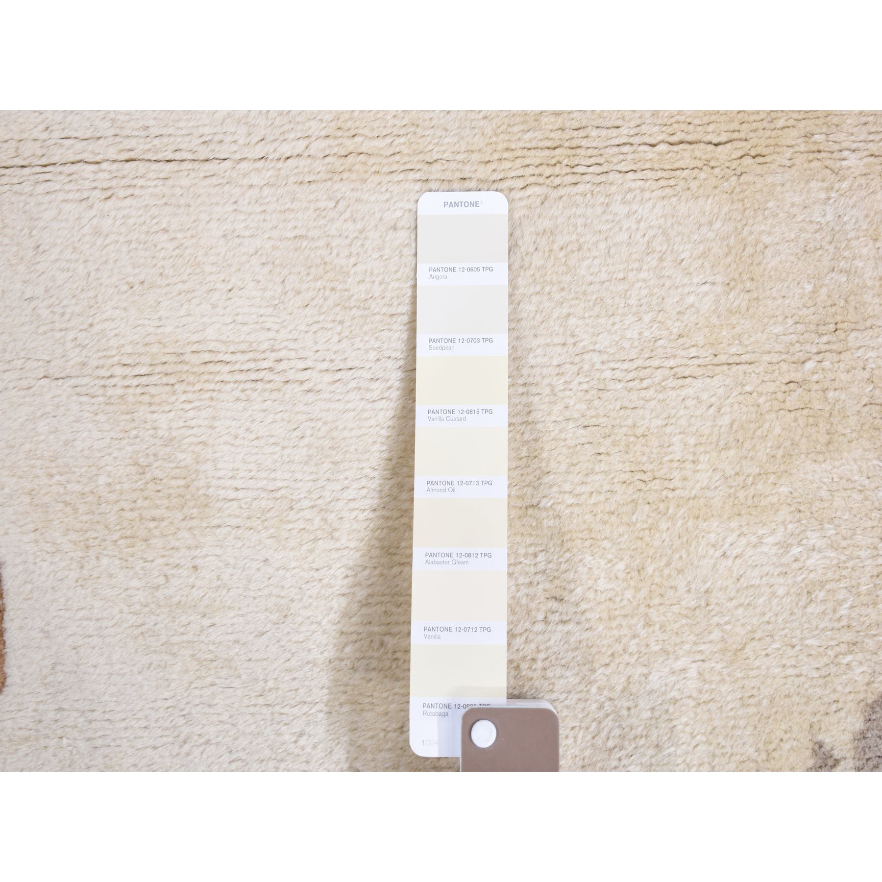 13'9"x23'5" Ivory, Vintage Chinese, Ming Dynasty Design, Hand Knotted, Full Pile, XL, Sides and Edges Professionally Secured, Pure Wool Oriental Rug Sh80701