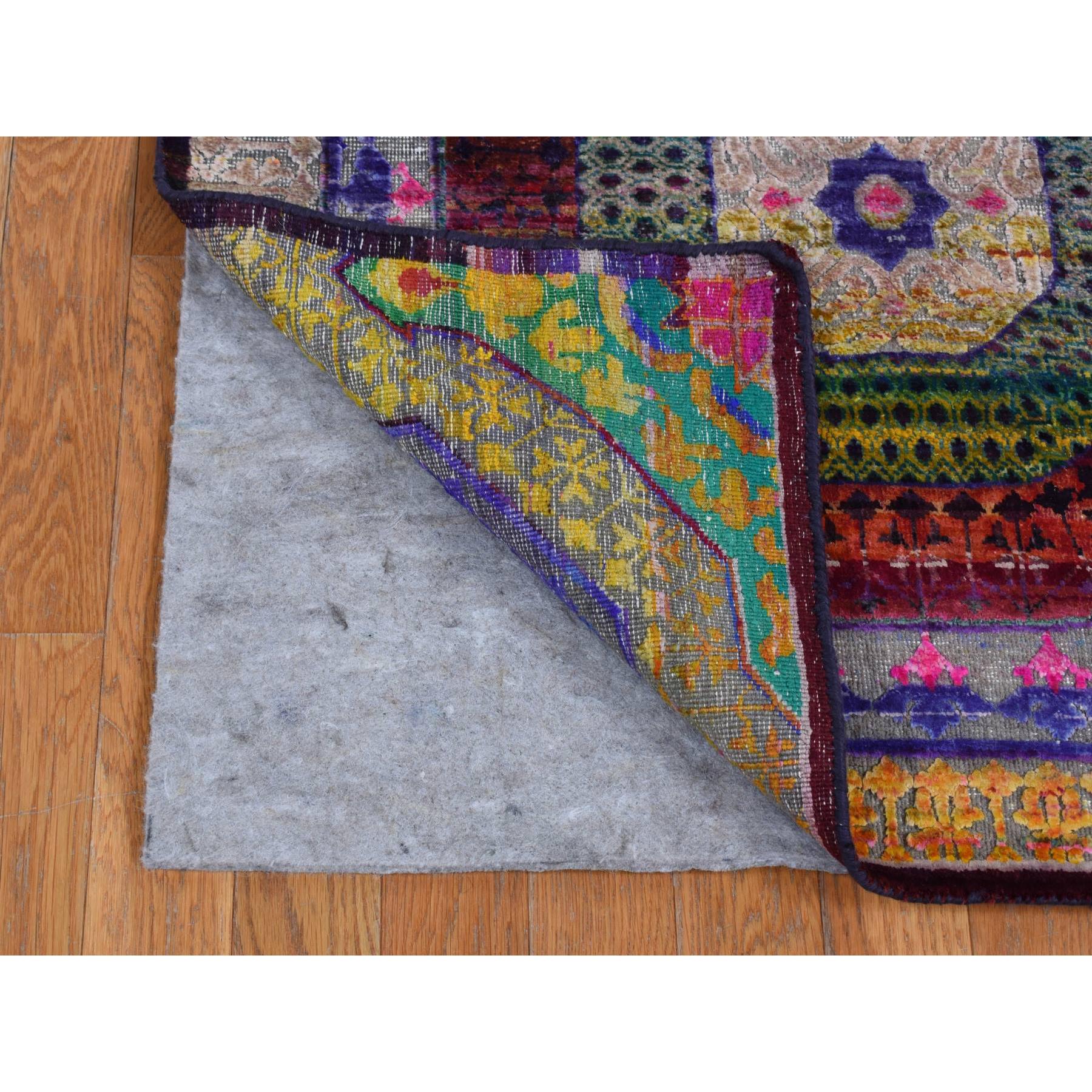 transitional Silk Hand-Knotted Area Rug 3'1