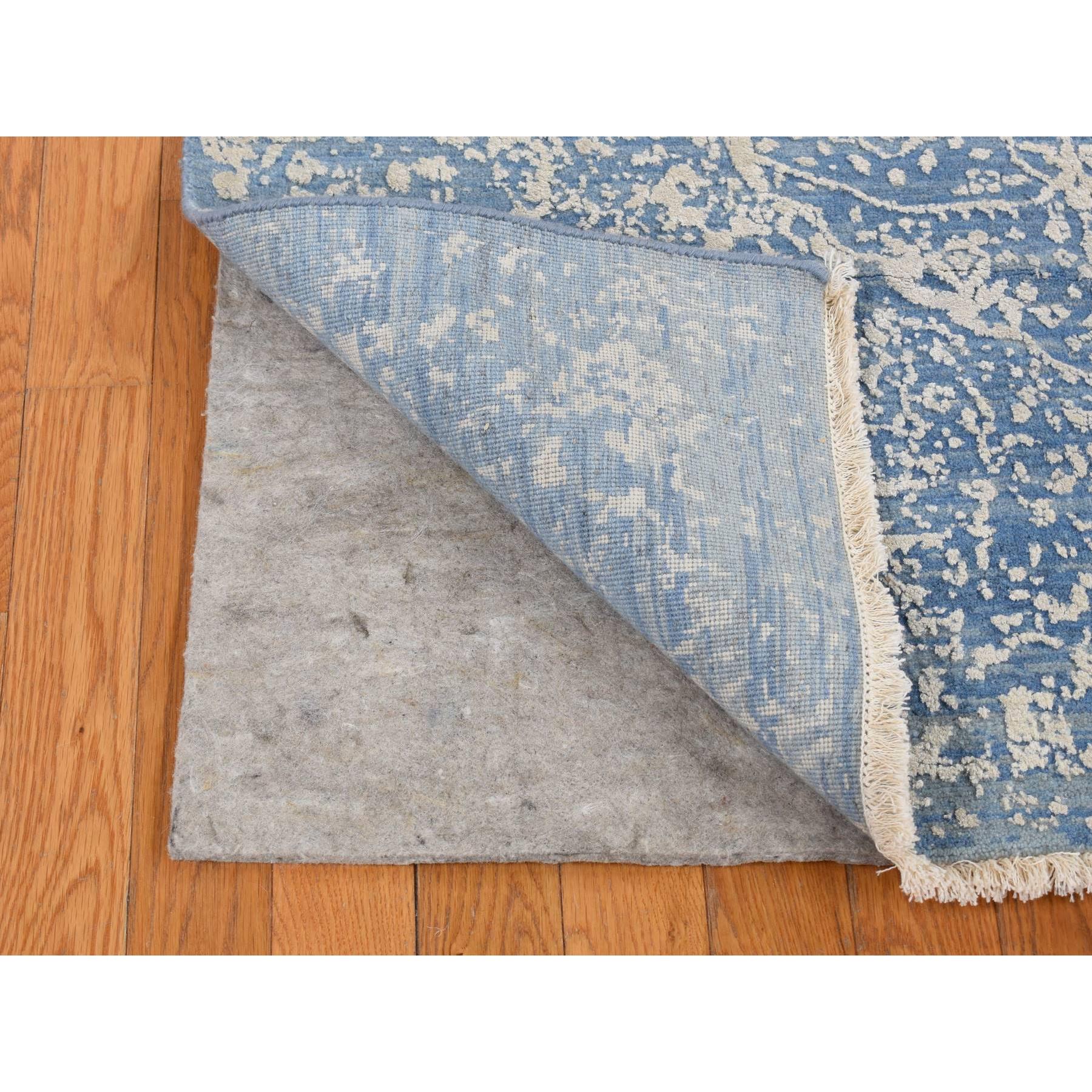 Silk Hand-Knotted Area Rug 5'1
