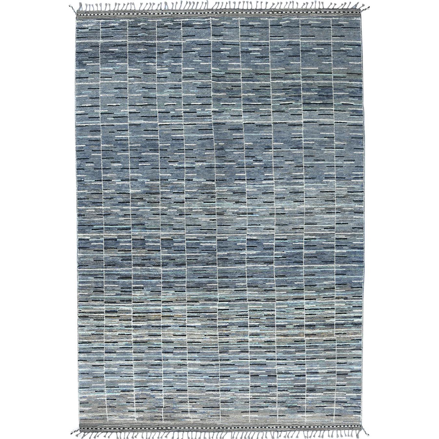 traditional Wool Hand-Knotted Area Rug 10'2