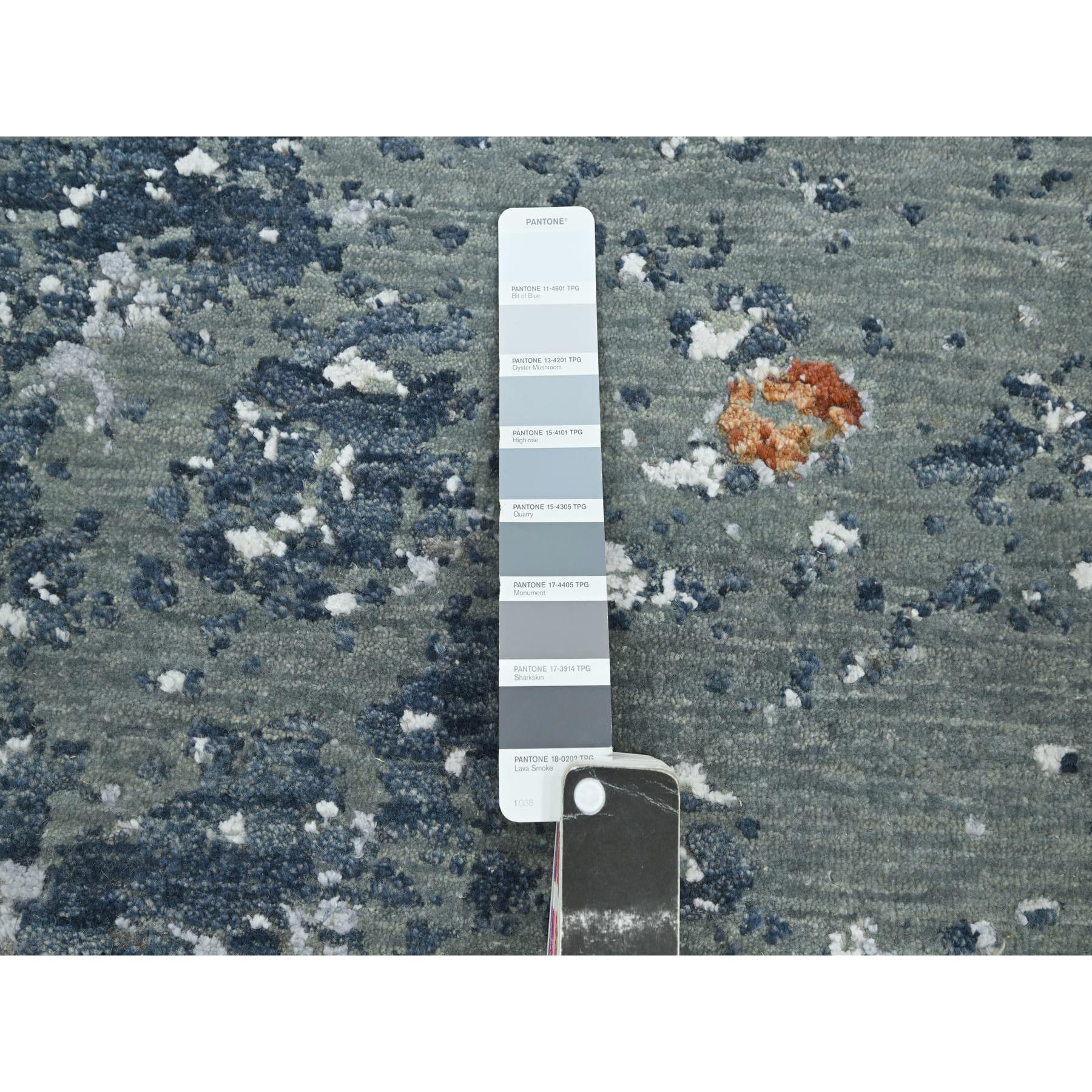 8'x8' Shades of Gray with Peach, Persian Knot, Abstract with Galaxy Design, Pure Wool, Hand Knotted, Densely Woven, Round, Oriental Rug Sh83155