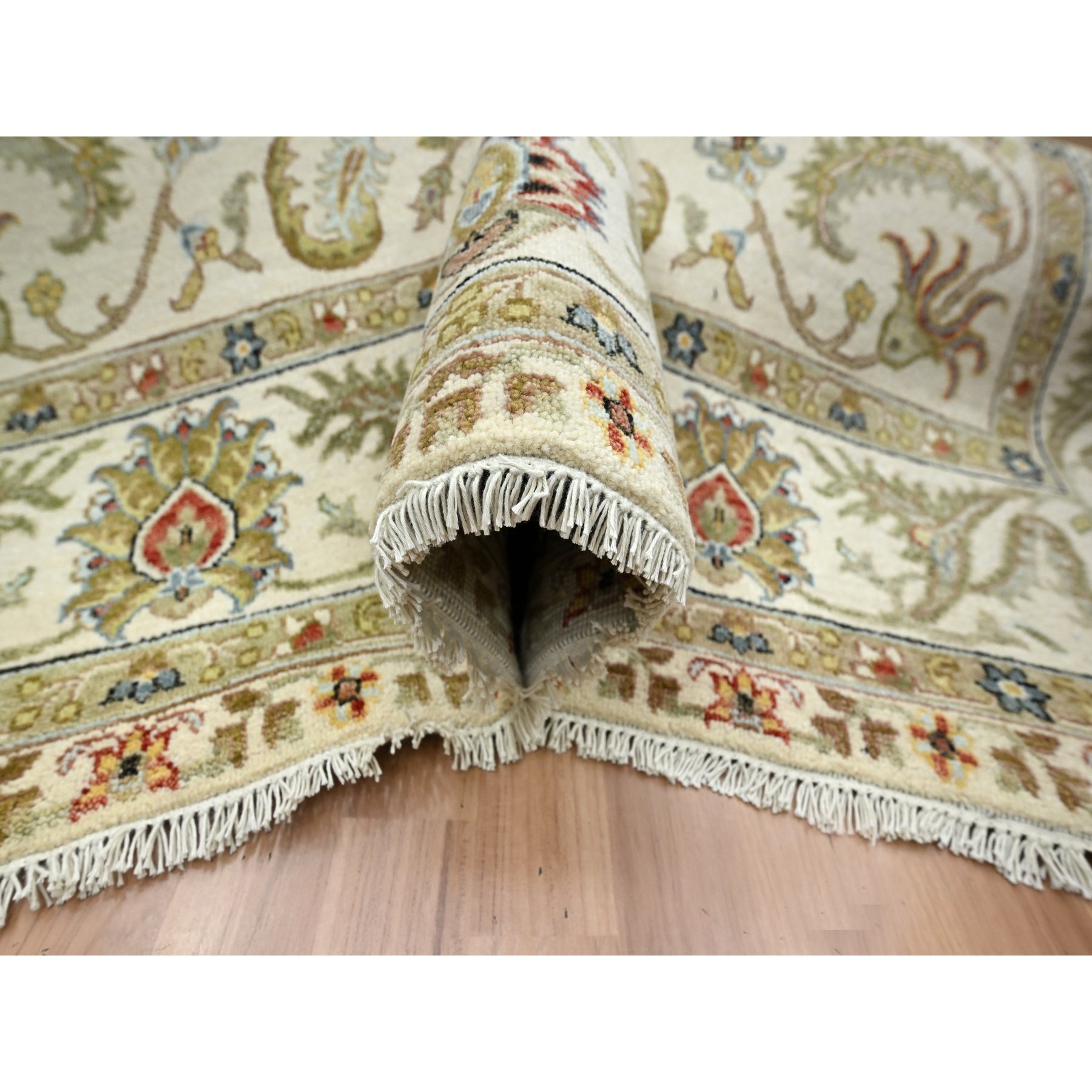 6'1"x9'3" Chiffon White, Agra with Ziegler Design, Floral Motifs, Pure Wool, Hand Knotted, Vegetable Dyes, Oriental Rug Sh83205
