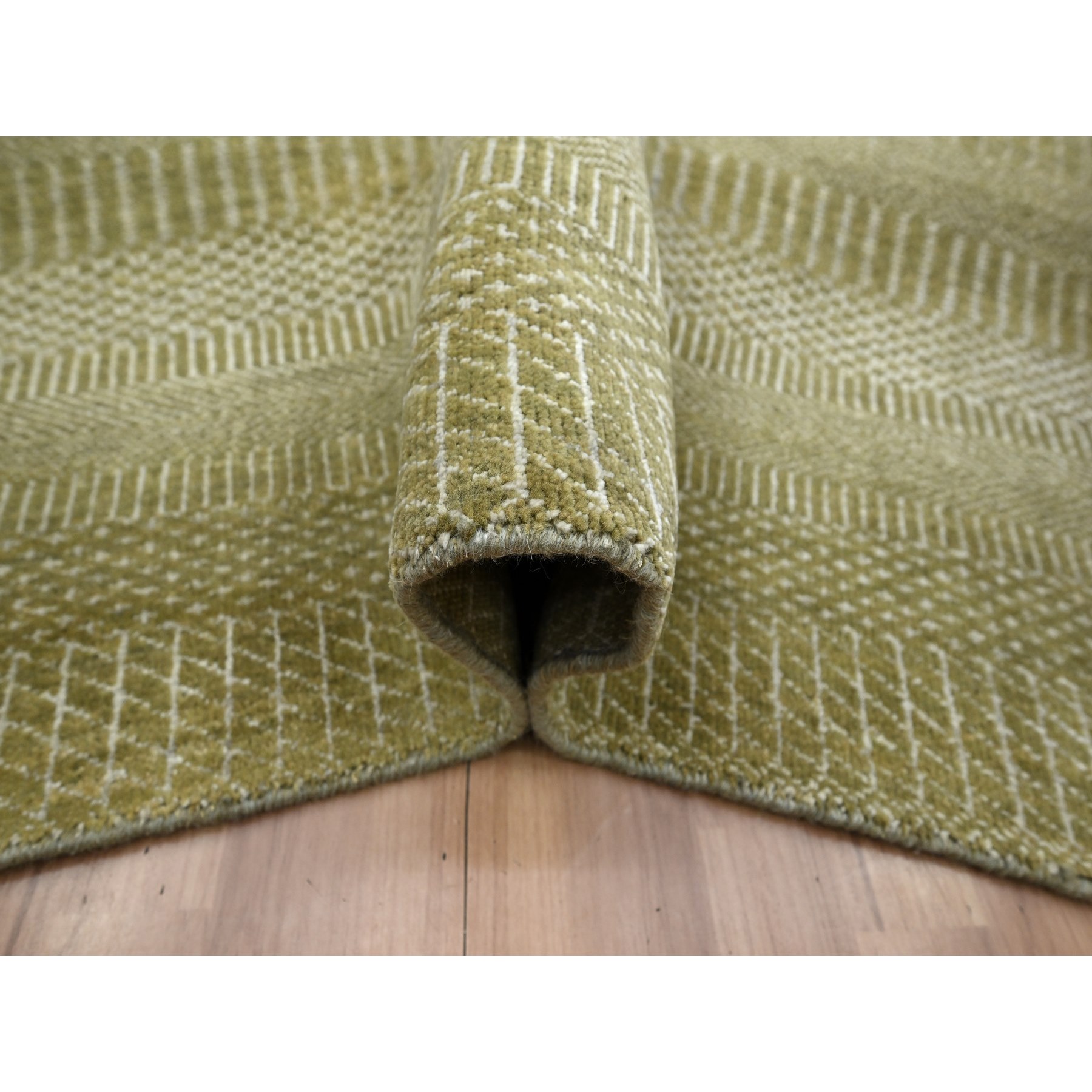 6'x8'9" Shades of Brown, Lush and Plush, Modern Grass Design, Hand Knotted, Wool and Silk, Denser Weave, Oriental Rug Sh83215