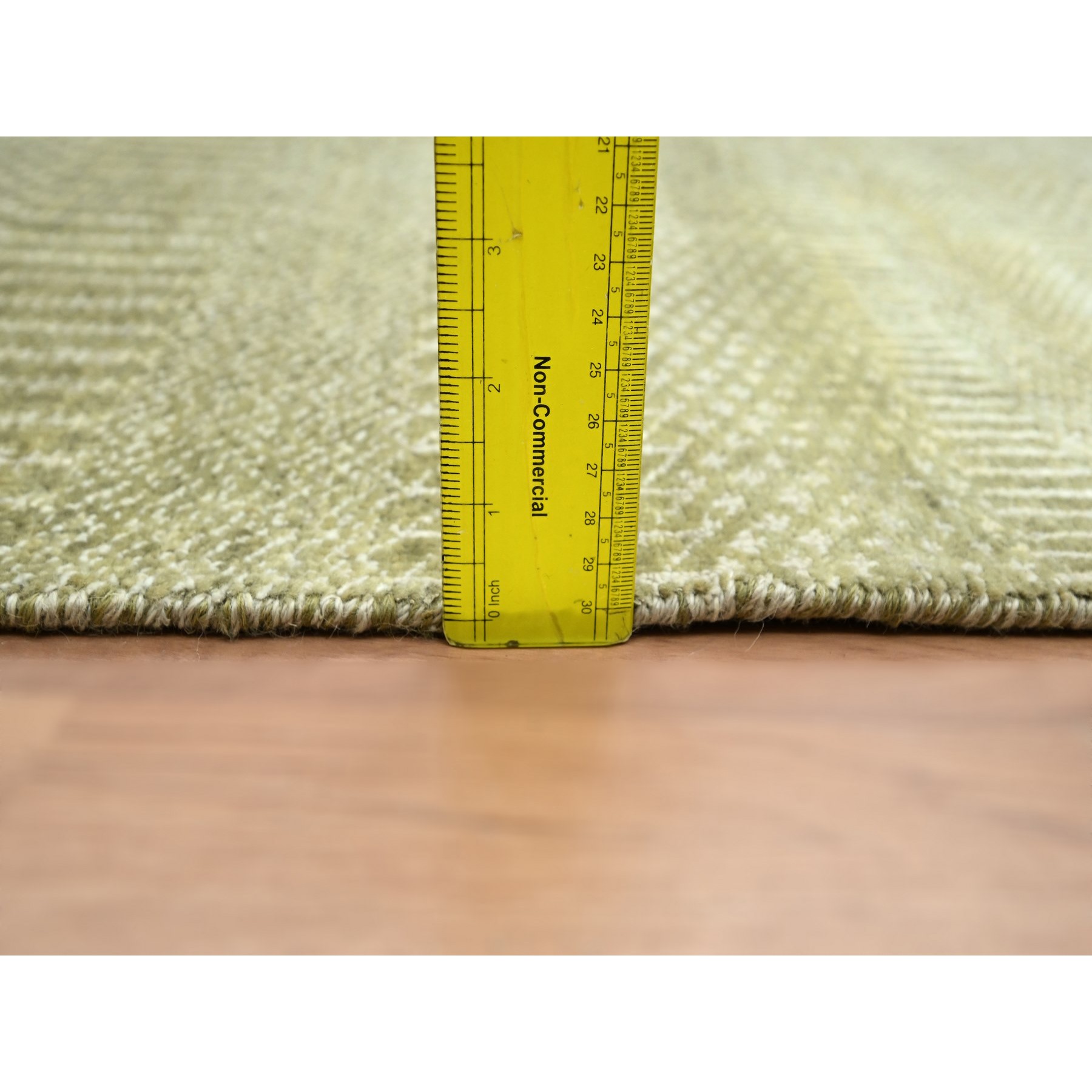 4'9"x6'9" Khaki Brown, Modern Grass Design, Hand Knotted, Wool and Silk, Denser Weave, Lush and Plush, Oriental Rug Sh83216