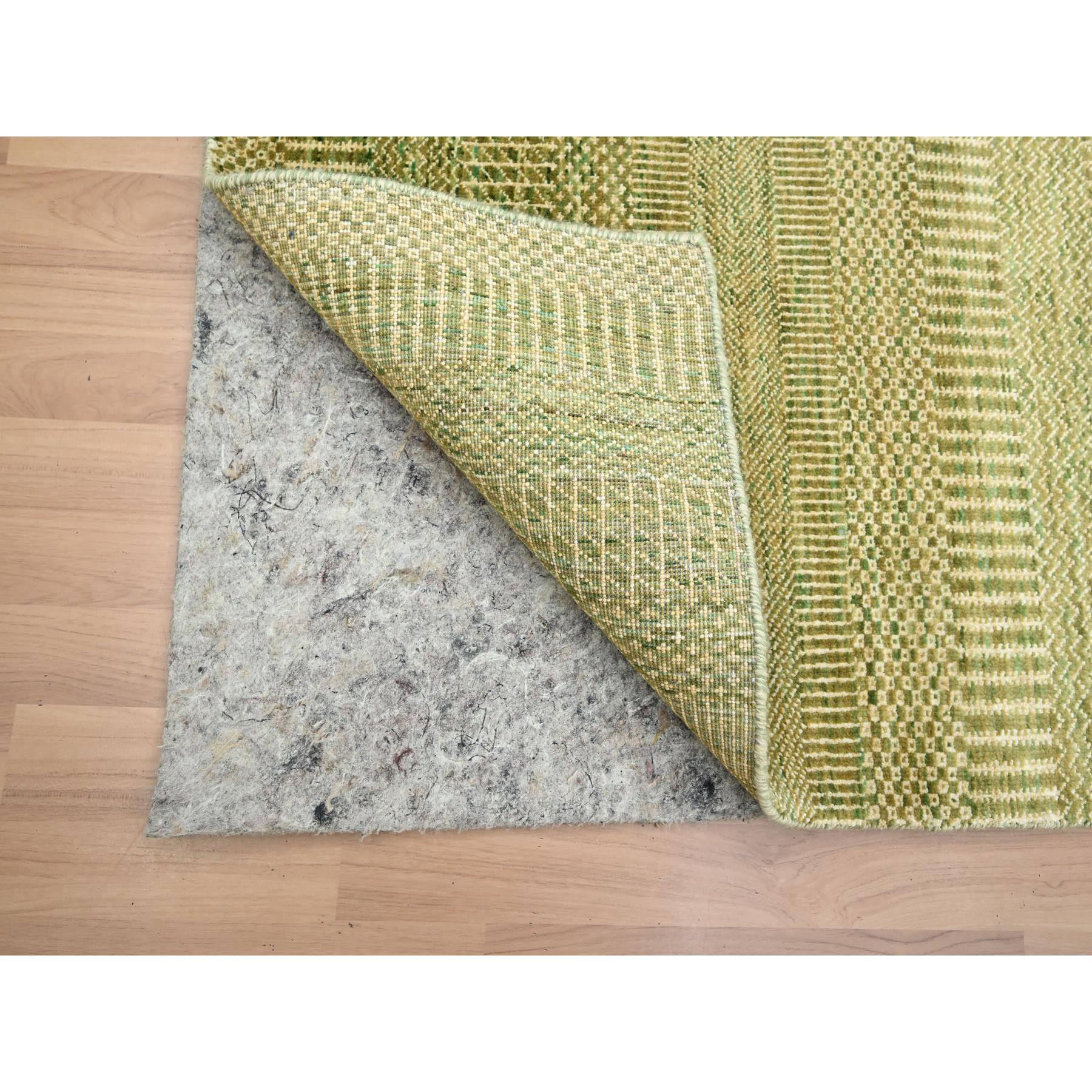 3'10"x8' Honey Brown, Hand Knotted, Modern Grass Design, Denser Weave, Wool and Silk, Soft to the Touch, Runner, Oriental Rug Sh83219