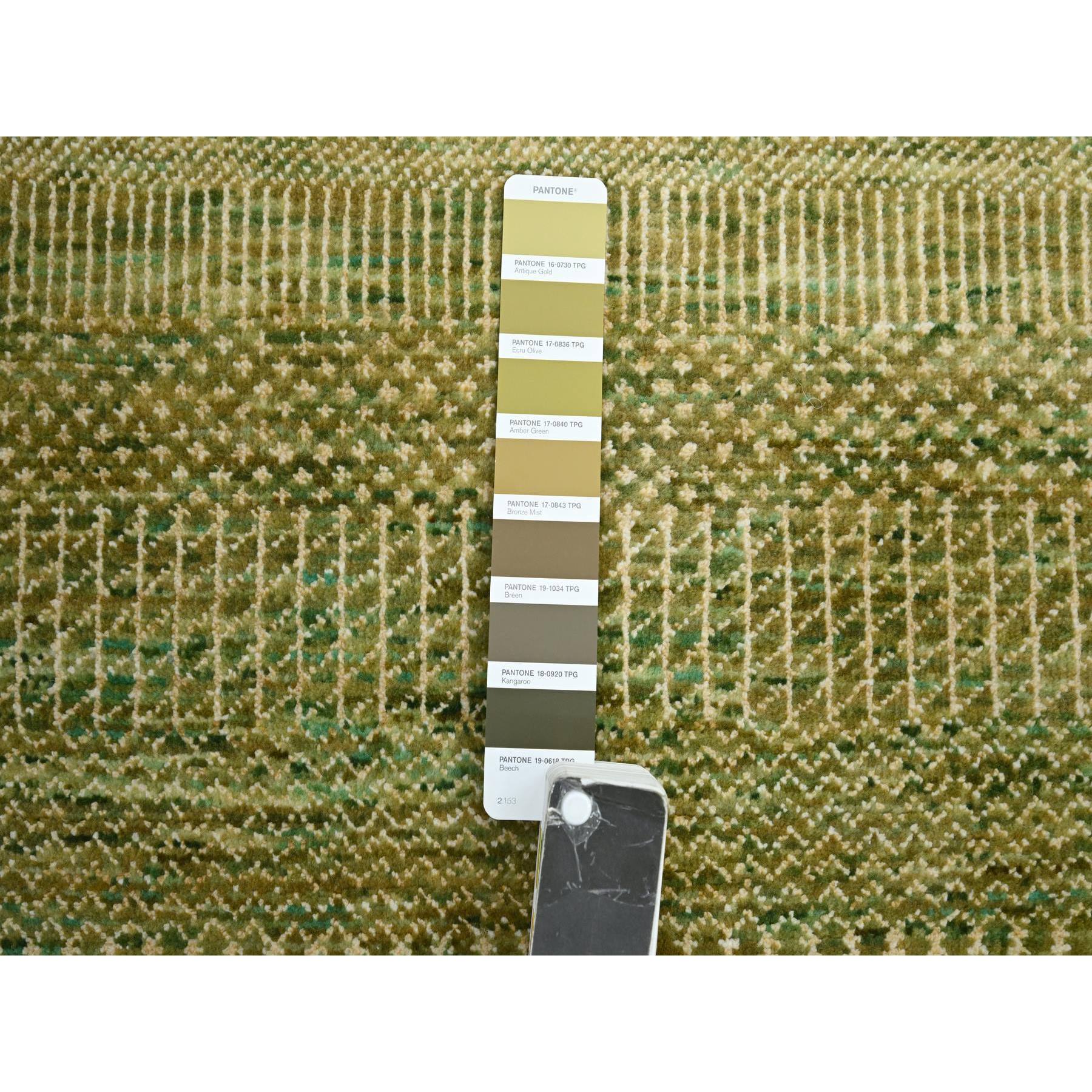 3'10"x8' Honey Brown, Hand Knotted, Modern Grass Design, Denser Weave, Wool and Silk, Soft to the Touch, Runner, Oriental Rug Sh83219