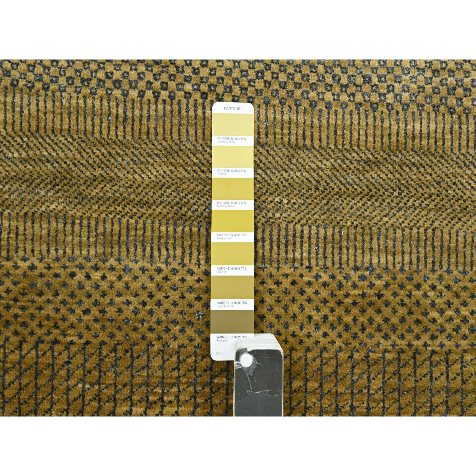 2'8"x12'3" Golden Brown, Modern Grass Design, Hand Knotted, Denser Weave, Wool and Silk, Soft to the Touch, Runner, Oriental Rug Sh83226