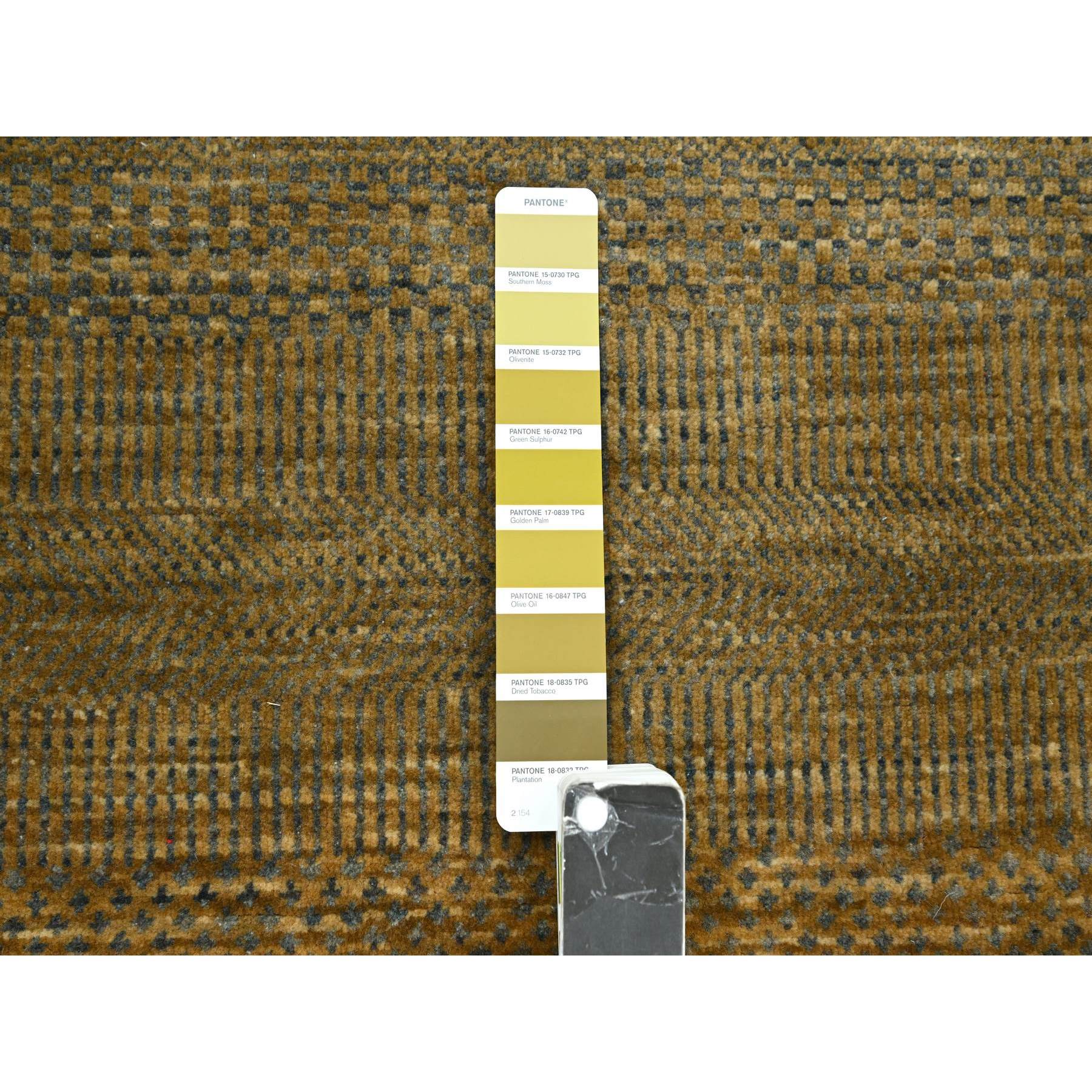 2'8"x8' Almond Brown, Hand Knotted, Modern Grass Design, Denser Weave, Wool and Silk, Lush and Plush, Runner, Oriental Rug Sh83232