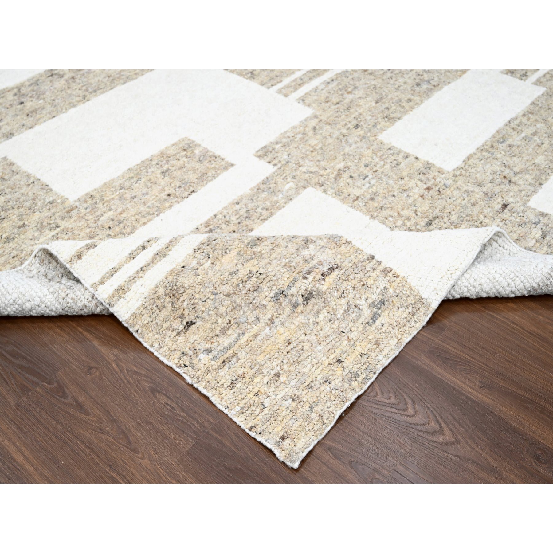 12'1"x17'10" Earth Tone Colors, Soft and Vibrant Pile, Sustainable, Hand Knotted, Undyed  Natural Abrash, Thick Chunky Texture, 100% Wool, Oversize, Tone on Tone, Oriental Rug Sh84453