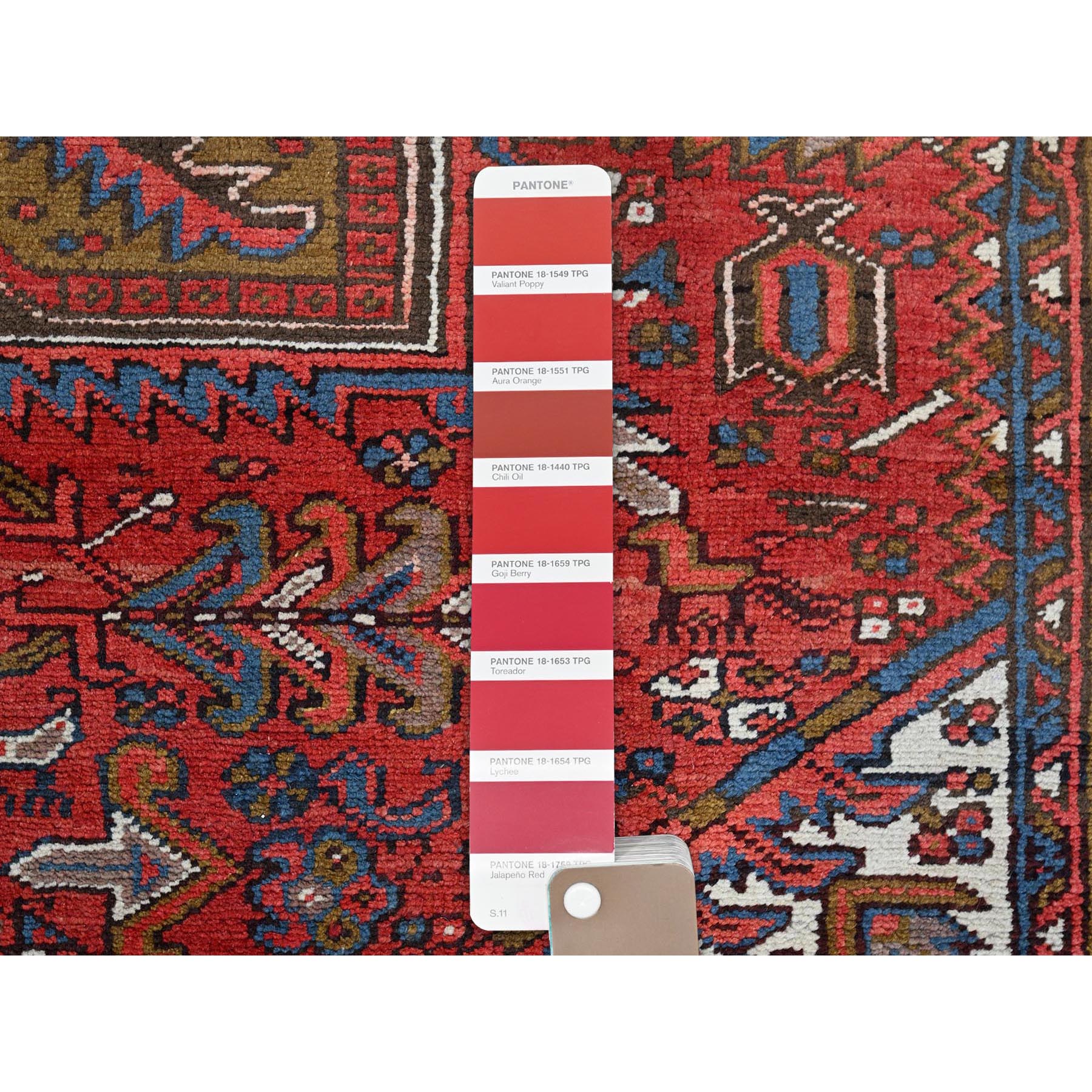 7'6"x10'7" Burnt Peanut Red With Ivory Color Corners, Good Condition, Sides and Ends Professionally Secured, Cleaned, Pure Wool, Vintage Persian Heriz, Geometric Center Medallion, Hand Knotted, Oriental Rug Sh85888