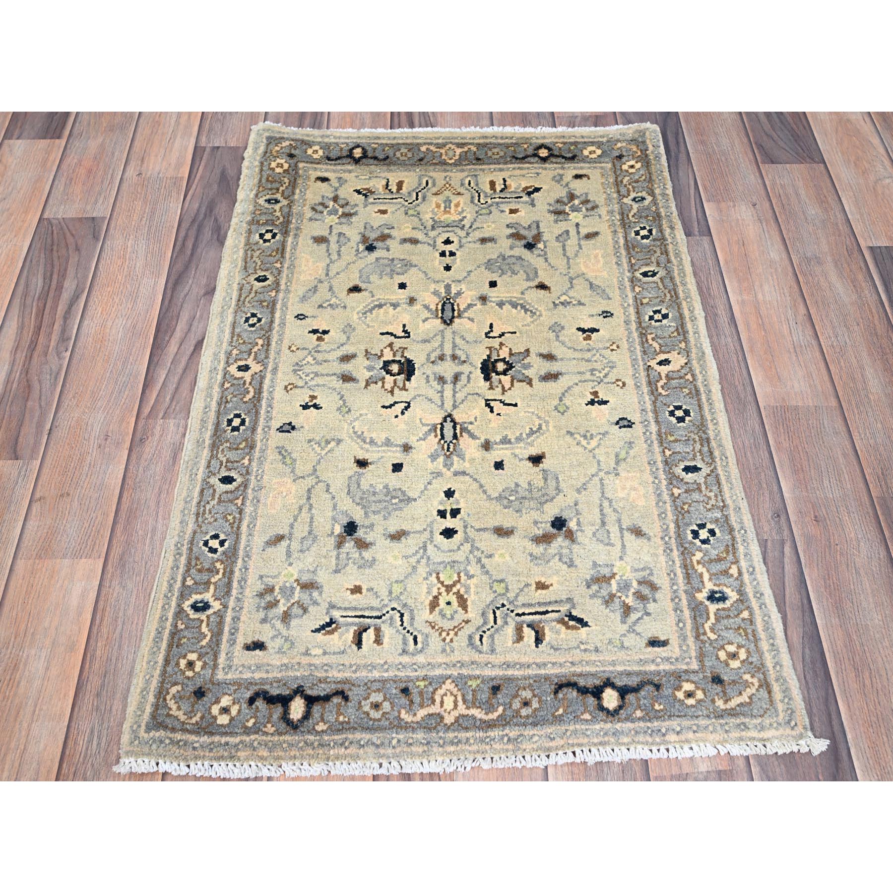 2'1"x3' James White with Serious Gray, Vegetable Dyes, 100% Wool, Afghan Serapi Heriz Design, Hand Knotted and Densely Woven, Mat Oriental Rug Sh86381