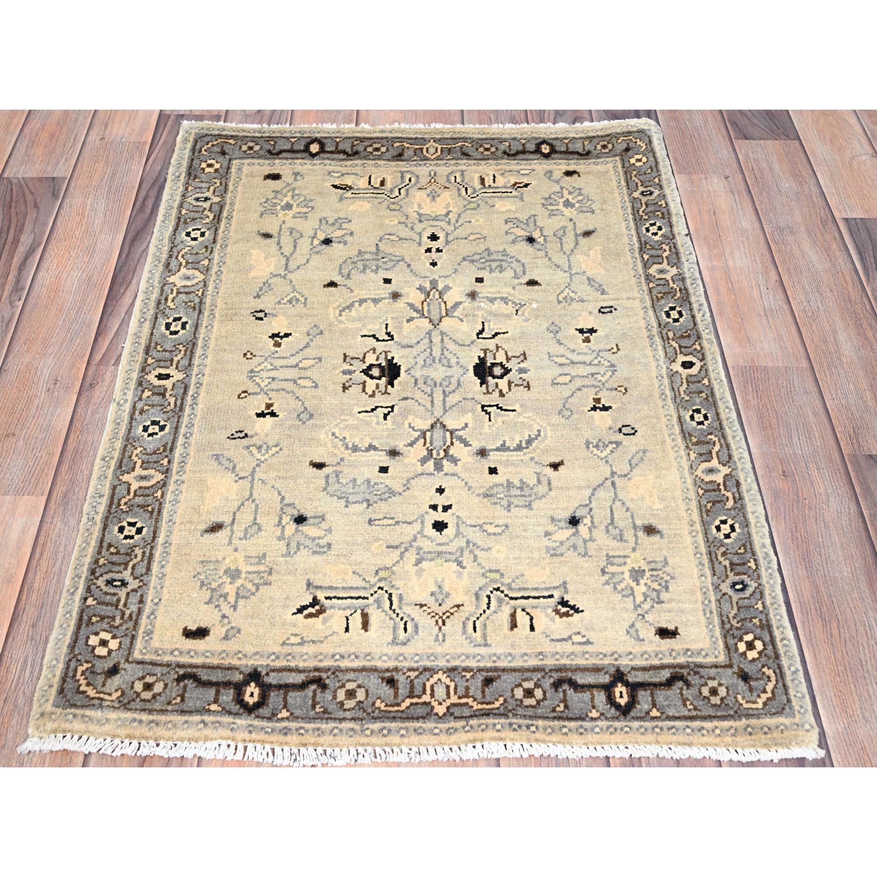2'3"x3' Toque White With Misty Gray, Afghan Serapi Heriz Design, Pure Dyes, Densely Woven, Natural Wool, Hand Knotted Mat Oriental Rug Sh86382