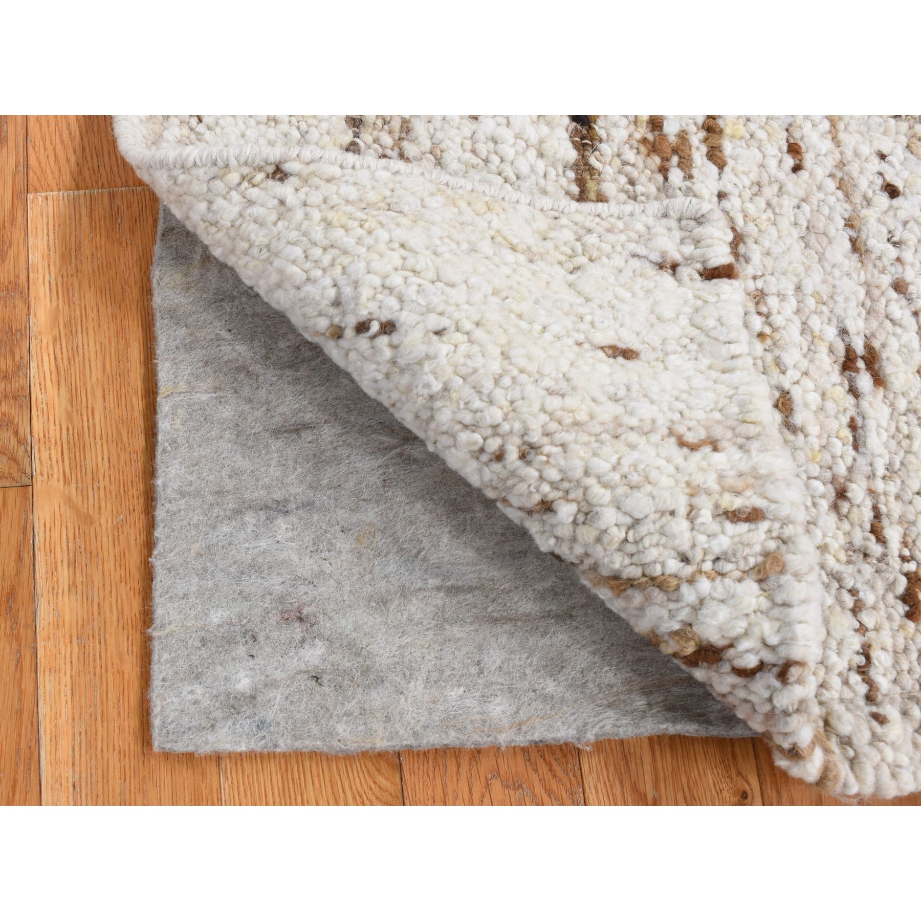 1'8"x1'8" Ivory, Modern Thick Chunky Texture, 100% Wool, Hand Knotted, Sample Fragment, Square Oriental Rug Sh87408