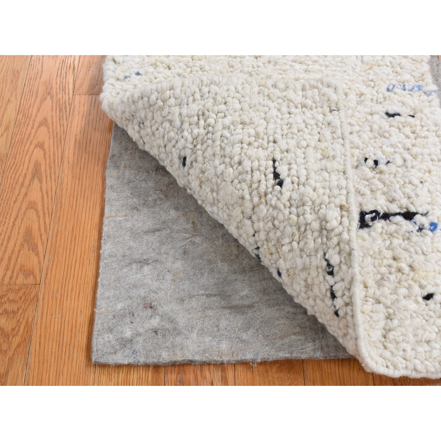 1'9"x1'9" Ivory, 100% Wool, Hand Knotted, Thick Chunky Texture, Sample Fragment, Natural Wool, Looped Pile, Square Oriental Rug Sh87413
