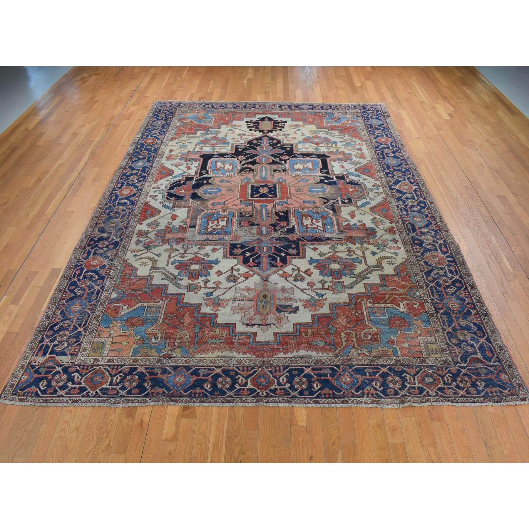 9'9"x12'6" Daisy White, Antique Persian Serapi Heriz, Even Wear, Hand Knotted, Pure Wool, Sides and Ends Professionally Secured, Cleaned, Harmonizing Color Combination, Oriental Rug Sh87424