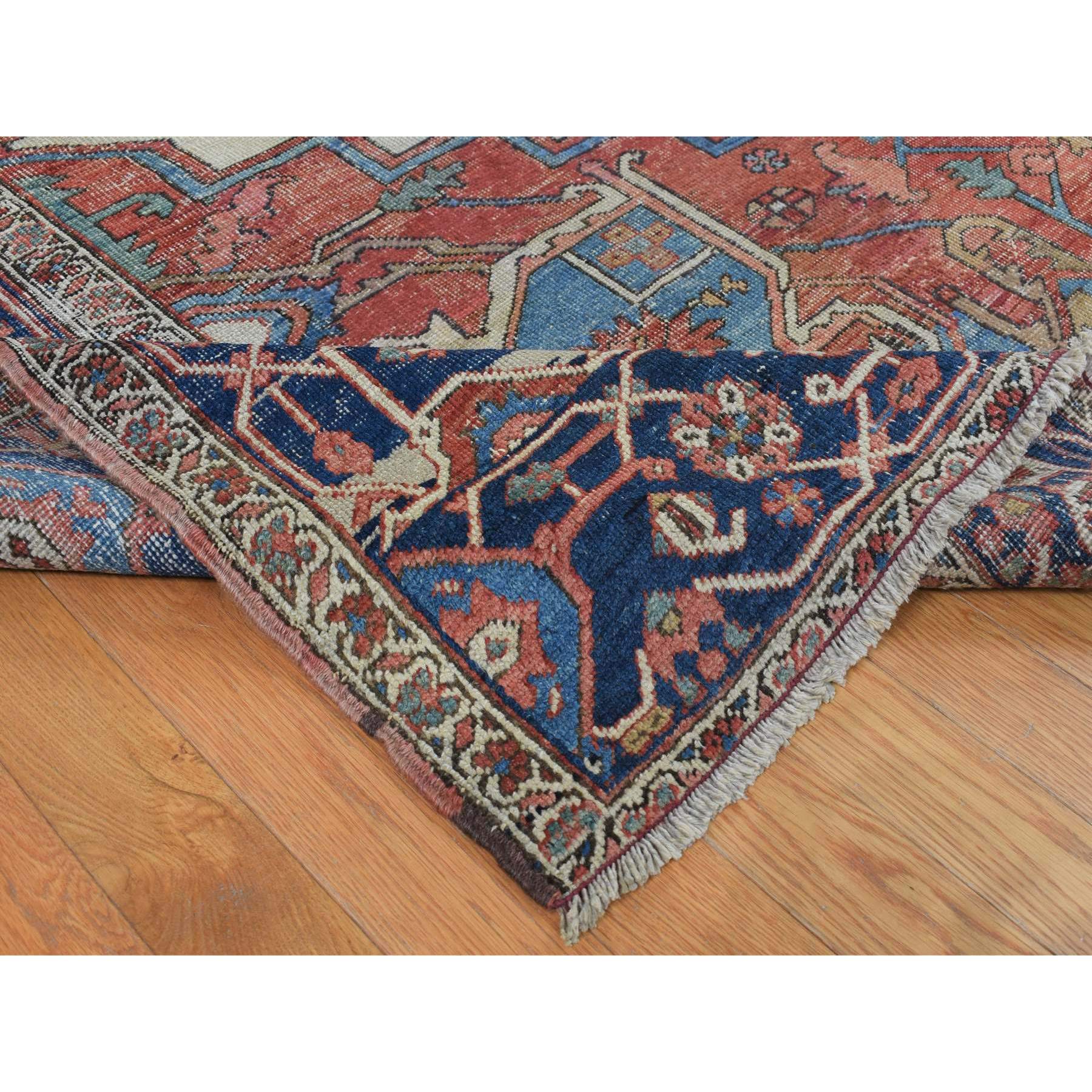 9'9"x12'6" Daisy White, Antique Persian Serapi Heriz, Even Wear, Hand Knotted, Pure Wool, Sides and Ends Professionally Secured, Cleaned, Harmonizing Color Combination, Oriental Rug Sh87424