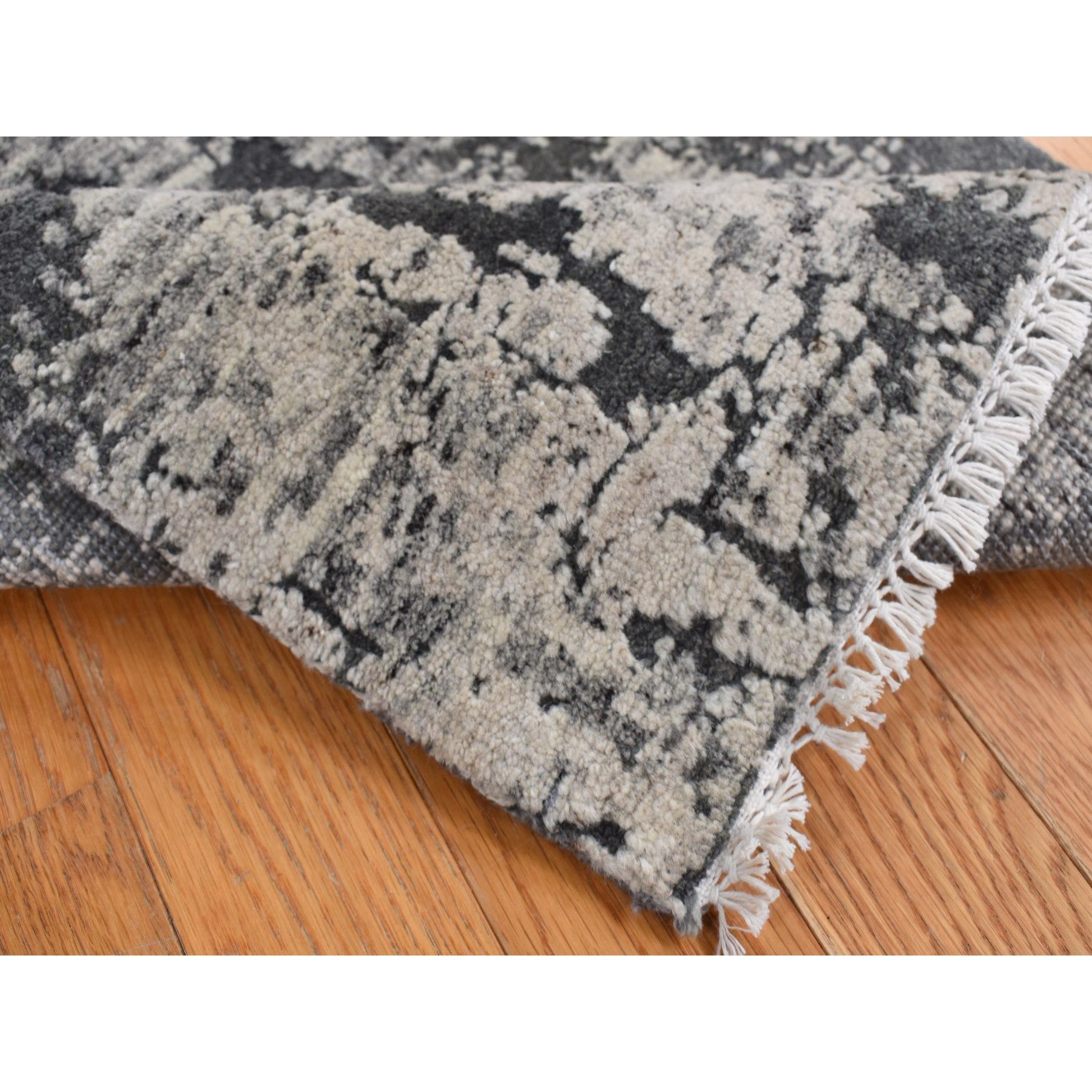 2'x2' Jet Black, 100% Natural Undyed Wool, Hand Knotted, Modern Abstract Galaxy, Sample Mat Oriental Rug Sh87546