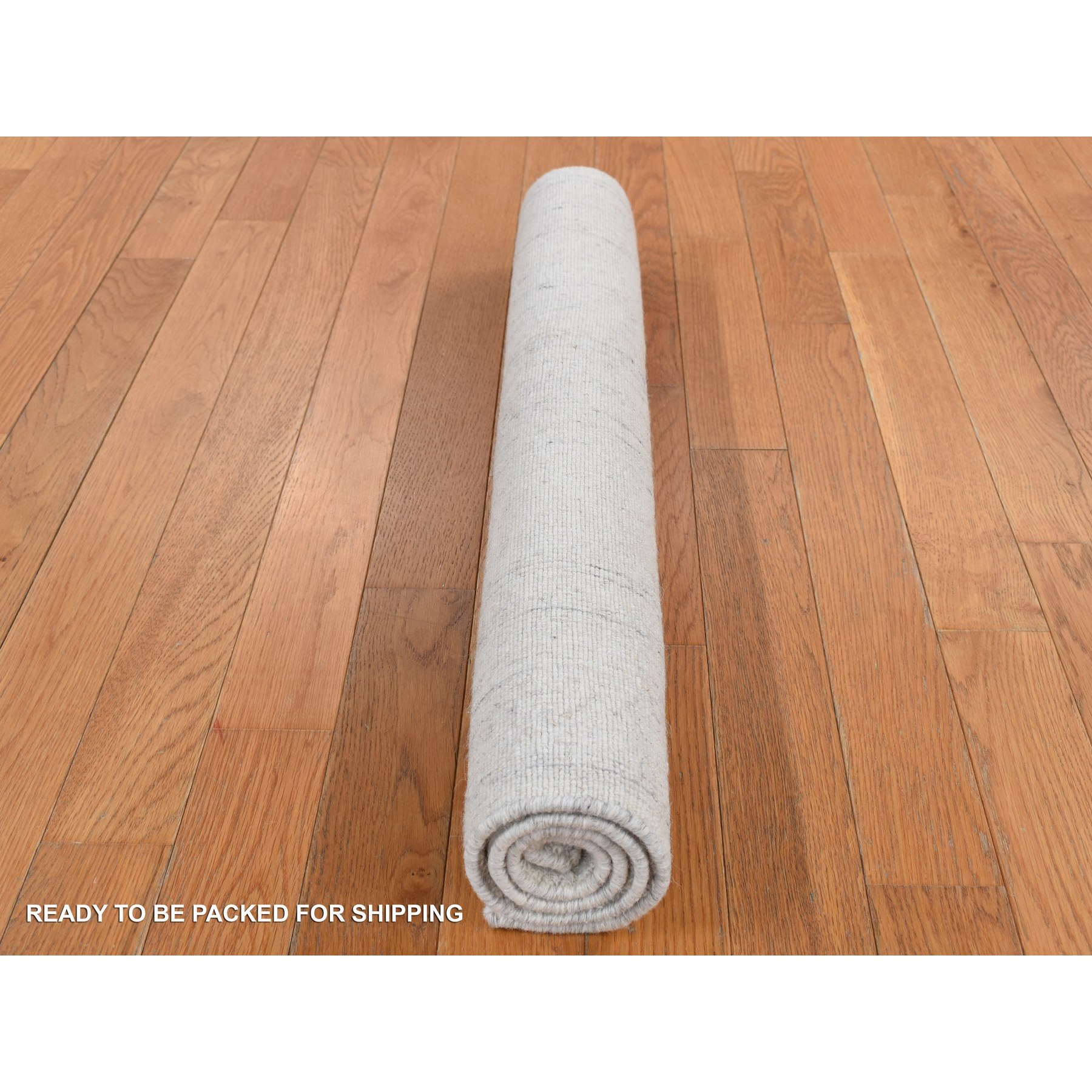 2'10"x3'2" Ivory, Modern Design, 100% Wool, Hand Loomed, Plain, Sample Mat Oriental Rug Sh87548