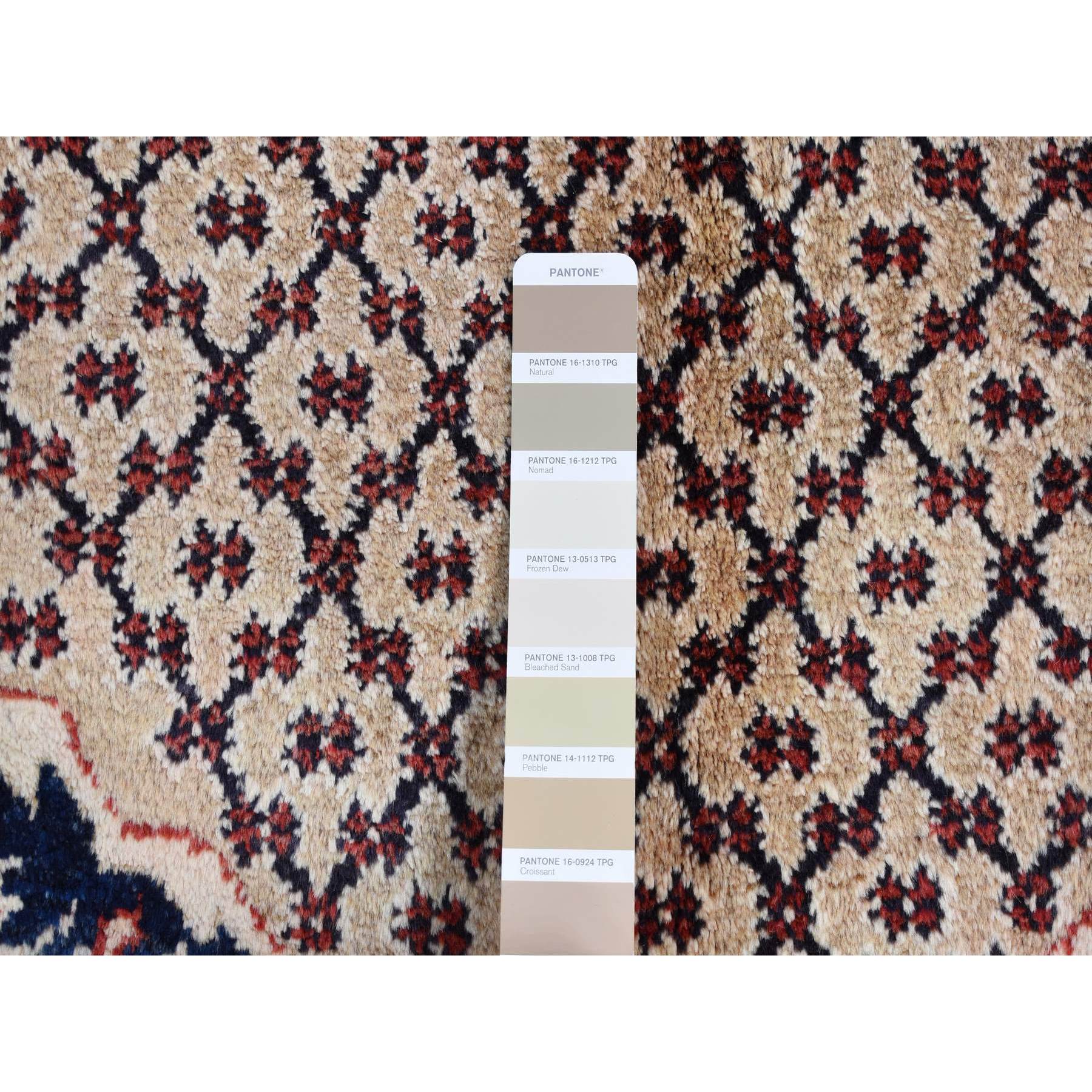 5'2"x9'8" Champagne Color, Vintage Persian Hamadan, Flower Medallion, Camel Hair, Pure Wool, Hand Knotted, Oriental Rug Sh87590