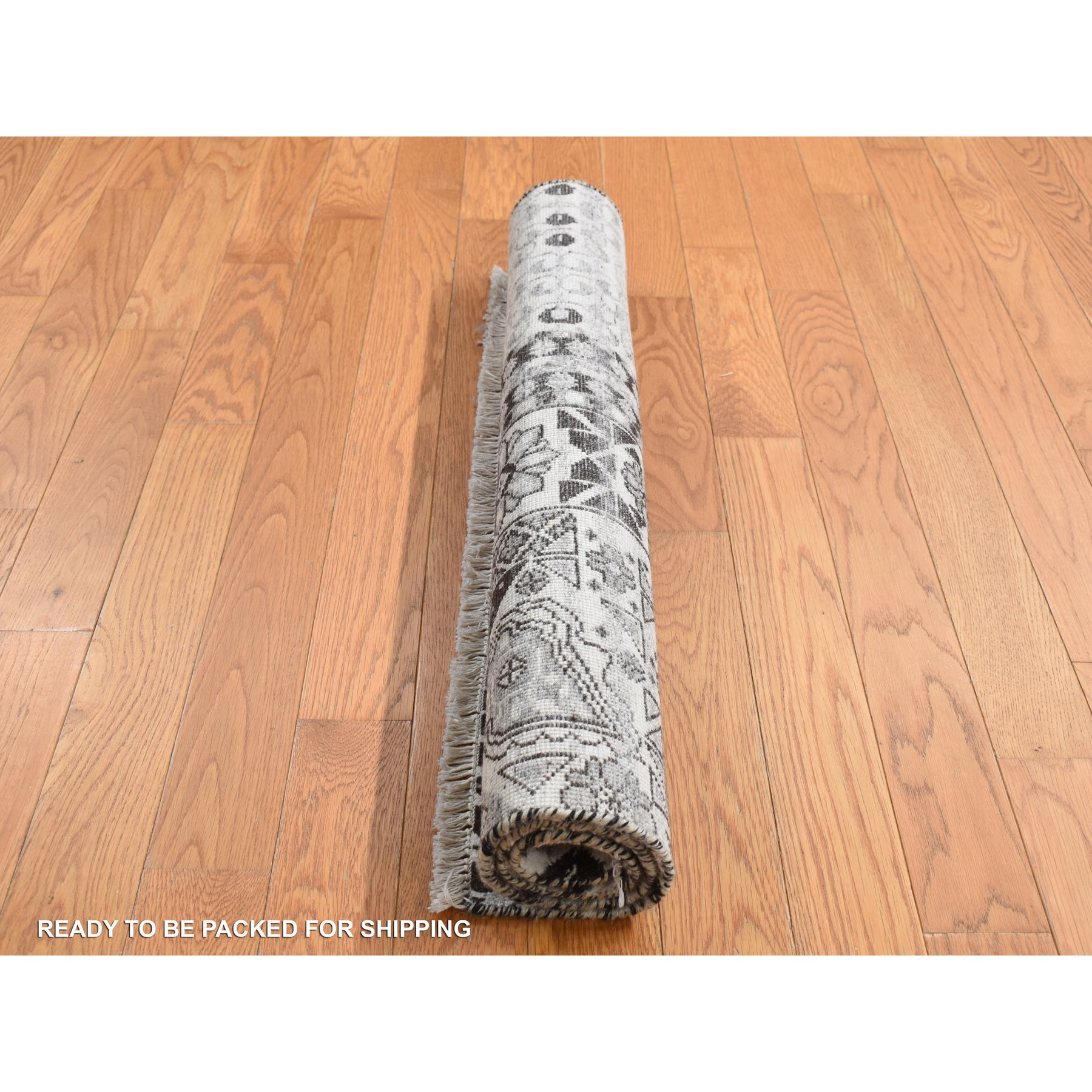 2'8"x3' Cloud Gray, Sampler Mamluk Design, Pure Wool, Hand Knotted Oriental Rug Sh87686