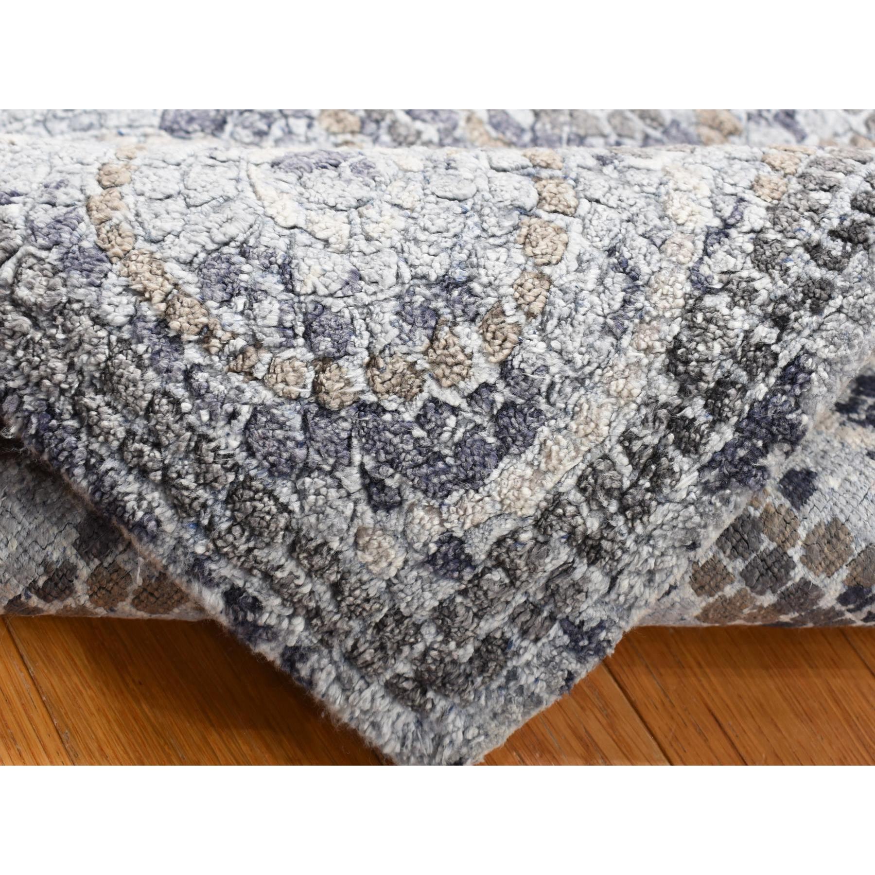 2'2"x2'10" Ash Gray, Silken, Roman Mosaic Design, Hand Knotted, Sample Mat Oriental Rug Sh87778