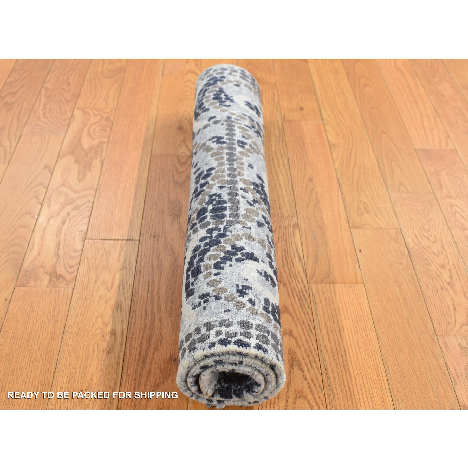 2'2"x2'10" Ash Gray, Silken, Roman Mosaic Design, Hand Knotted, Sample Mat Oriental Rug Sh87778