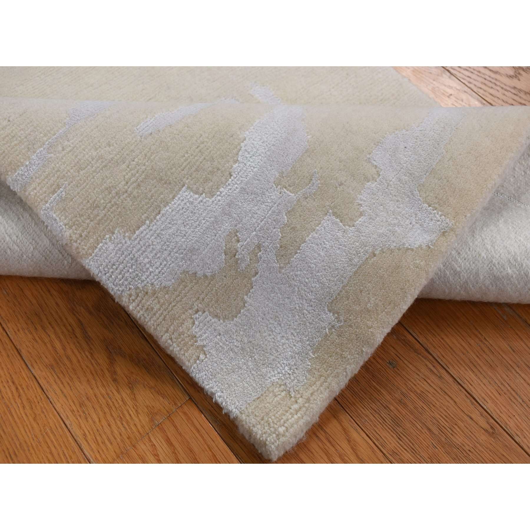 2'x3' Beige, Floral Nepali Weave Design, Hand Knotted, Modern, Wool and Silk, Clearance, Sample Oriental Rug Sh87793