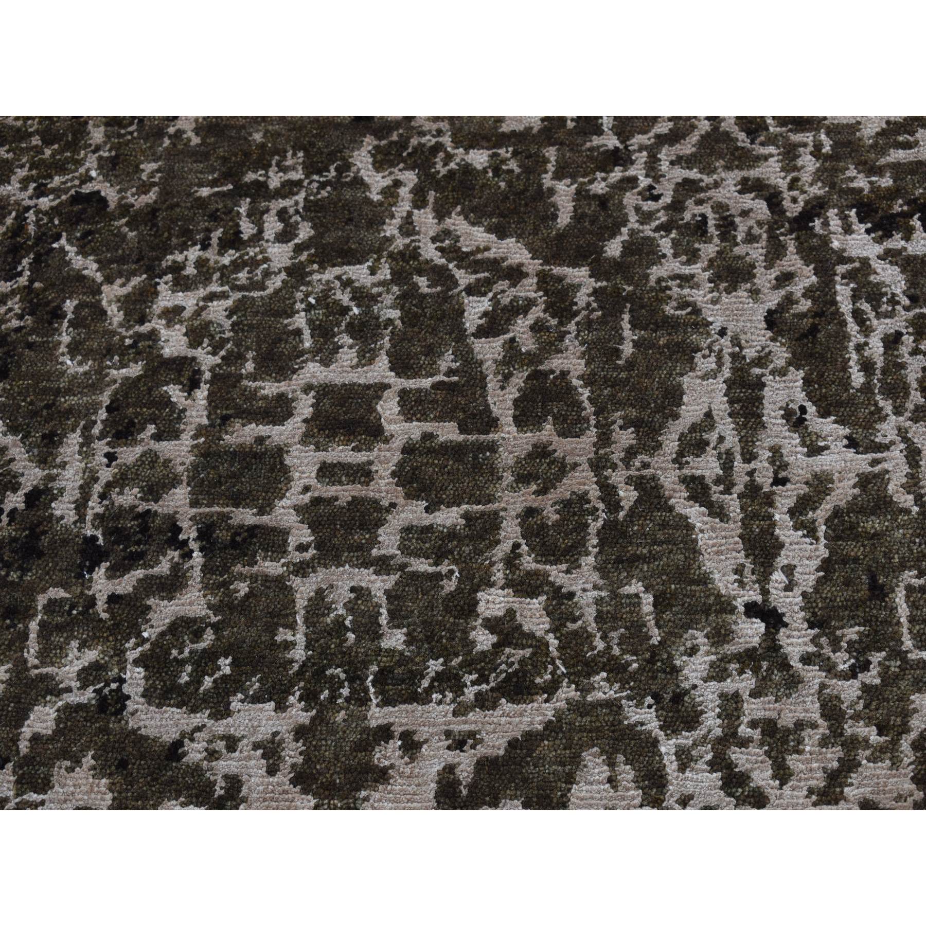2'x2'9" Rifle Green, Modern Abstract Design, Wool and Silk, Hand Knotted, Sample Mat Oriental Rug Sh87800