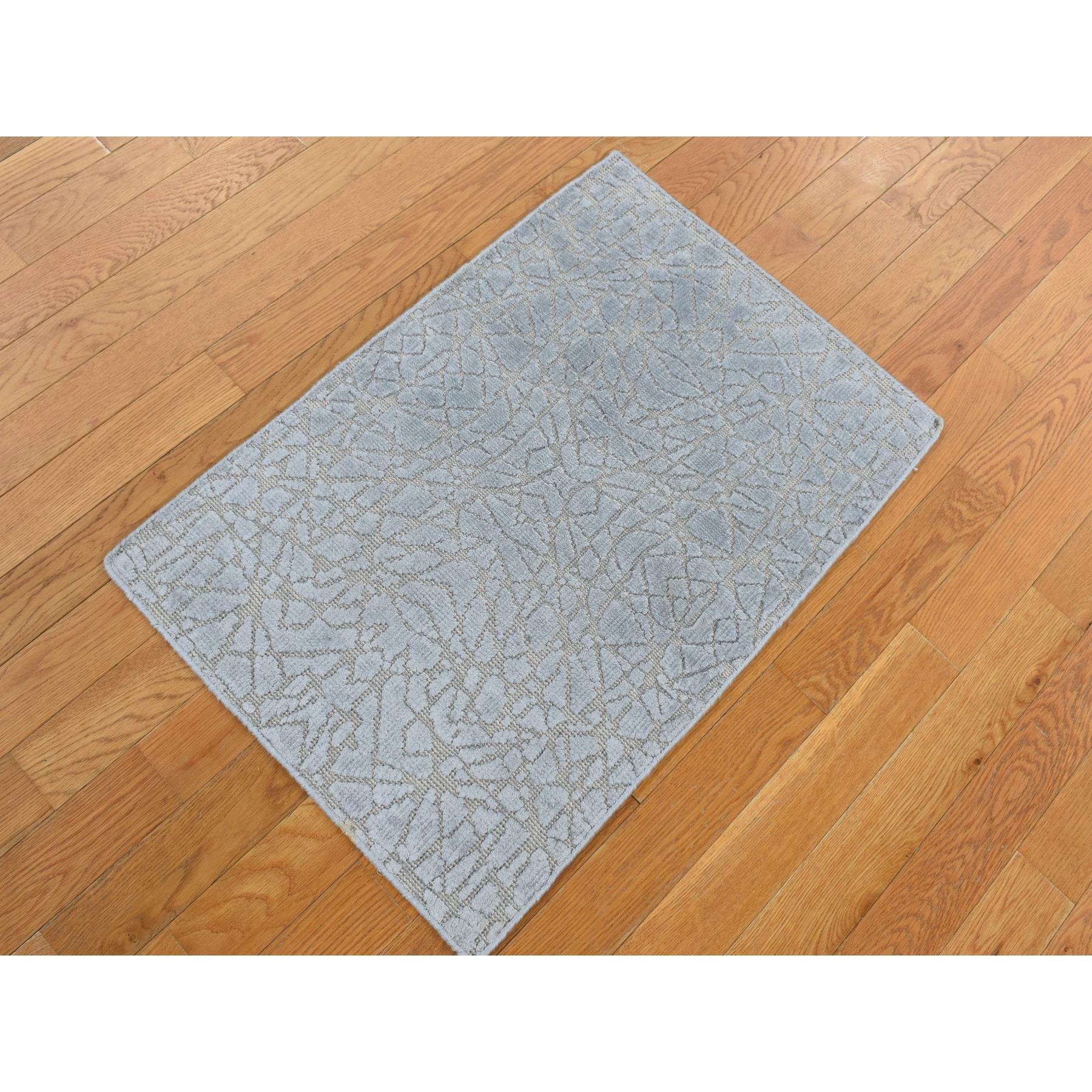 2'x3' Gainsboro Gray, Flat Pile with Raised Silk, Hand Knotted, Tone on Tone Design, Sample Oriental Rug Sh87808