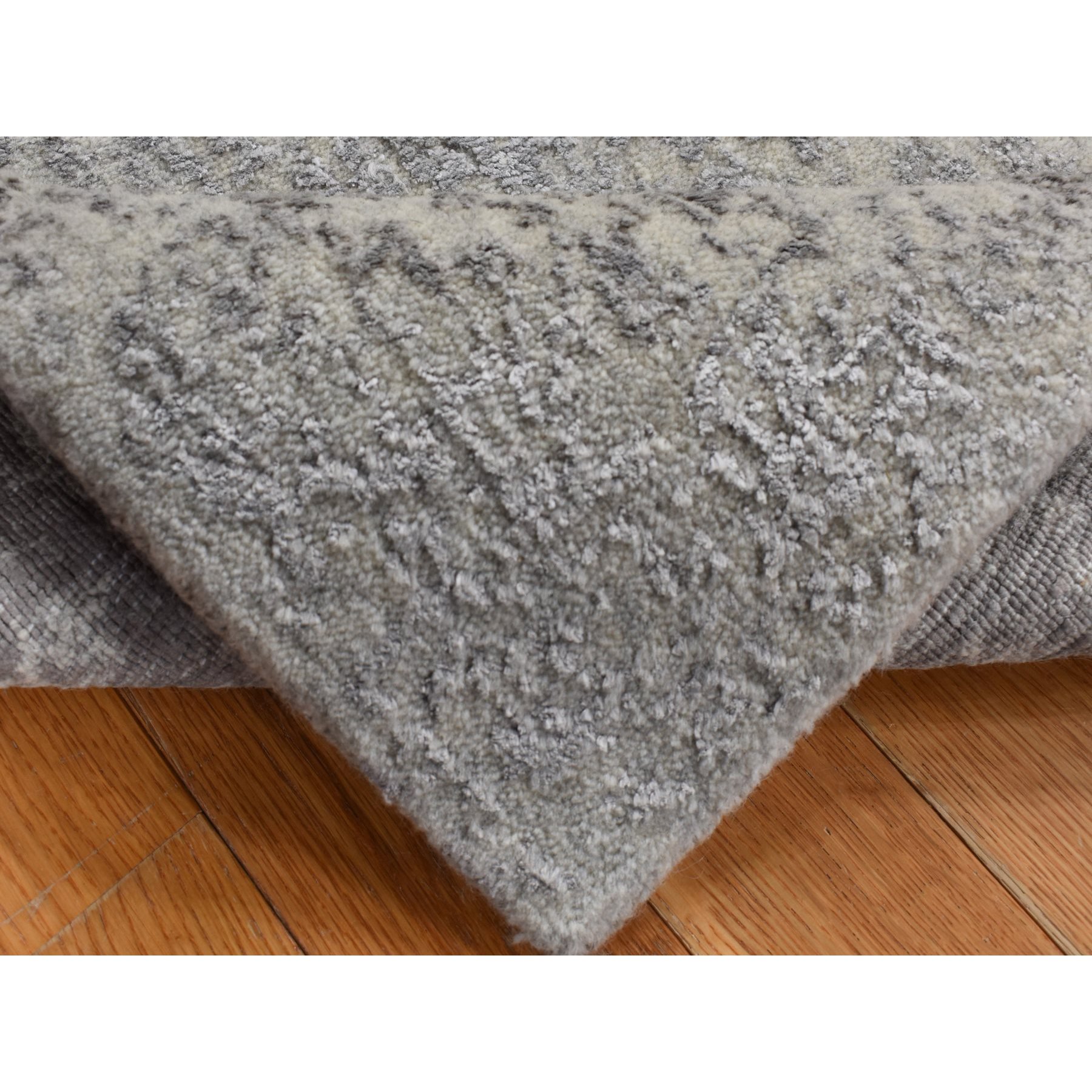 2'x3' Cloud Gray, Wool and Silk, Jacquard Hand Loomed, Sample Mat Oriental Rug Sh87812
