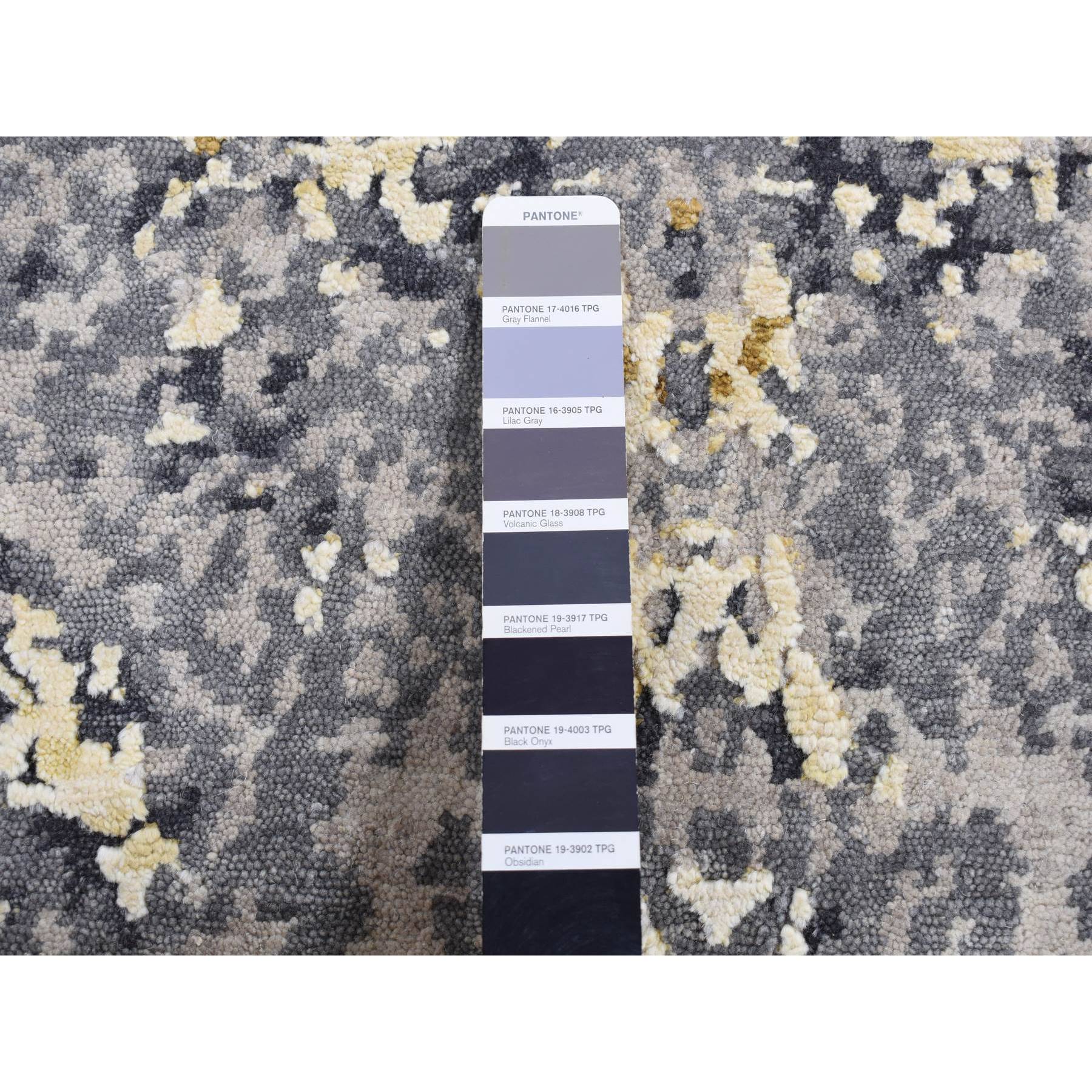 2'x3' Dim Gray, Modern Abstract Design, Wool and Silk, Hand Knotted, Sample Mat Oriental Rug Sh87816