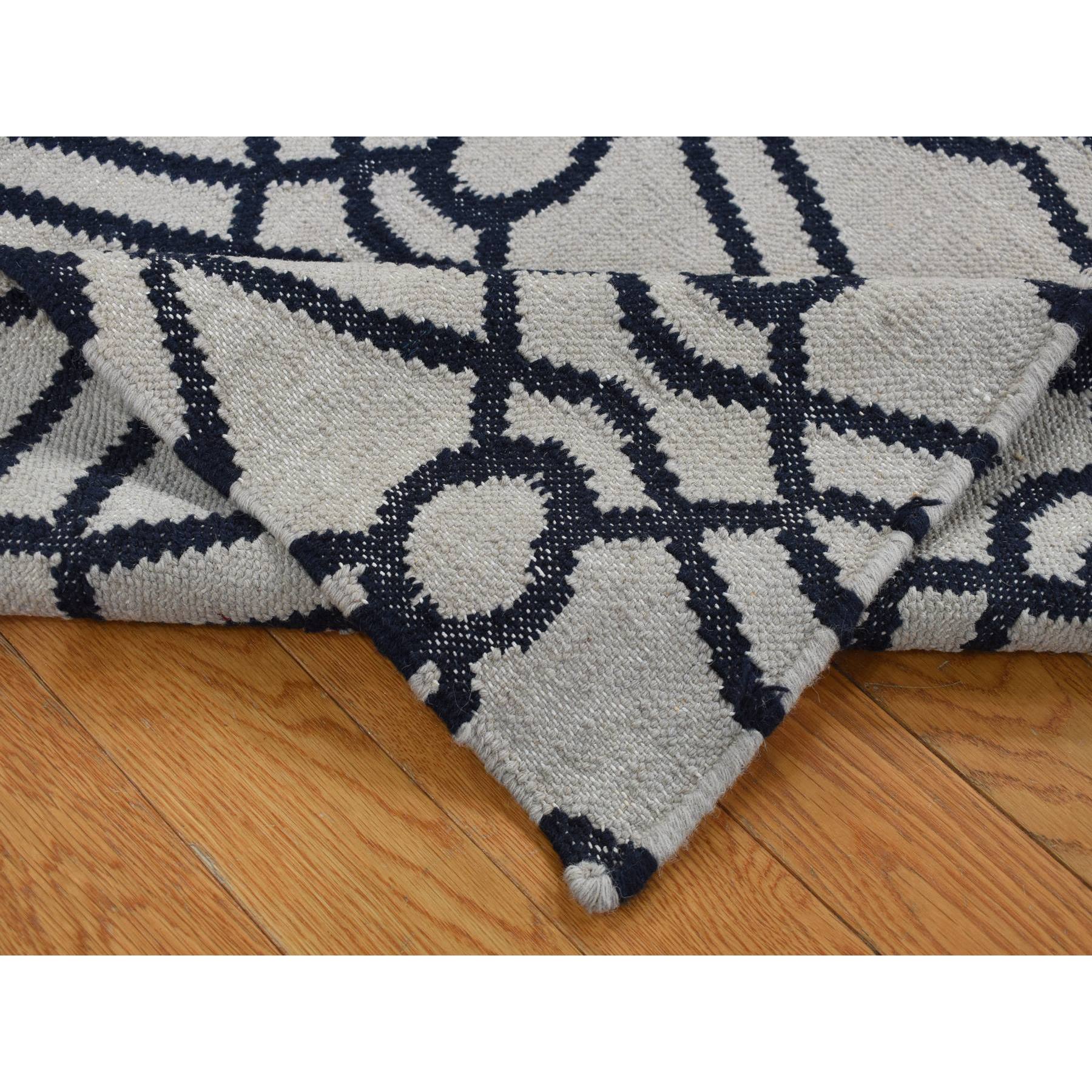 2'9''x6' Goose Gray, Wool, Flat Weave, Hand Woven, Durie Kilim, Geometric Design, Reversible, Runner Oriental Rug Sh87834