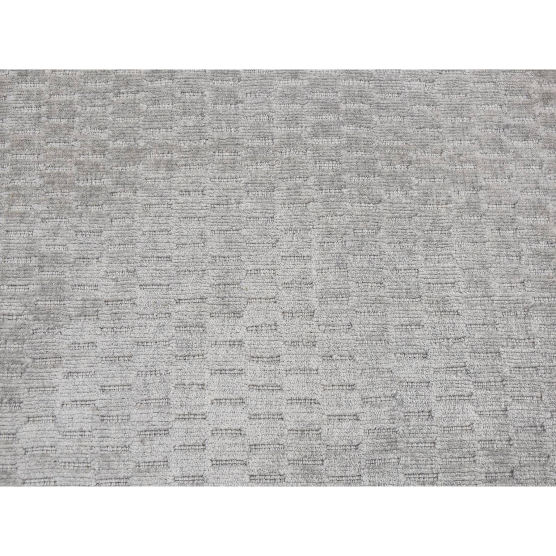 2'x3' Timberwolf Gray, Wool and Silk, Tone on Tone Design, Hand Loomed, Oriental Rug Sh87839
