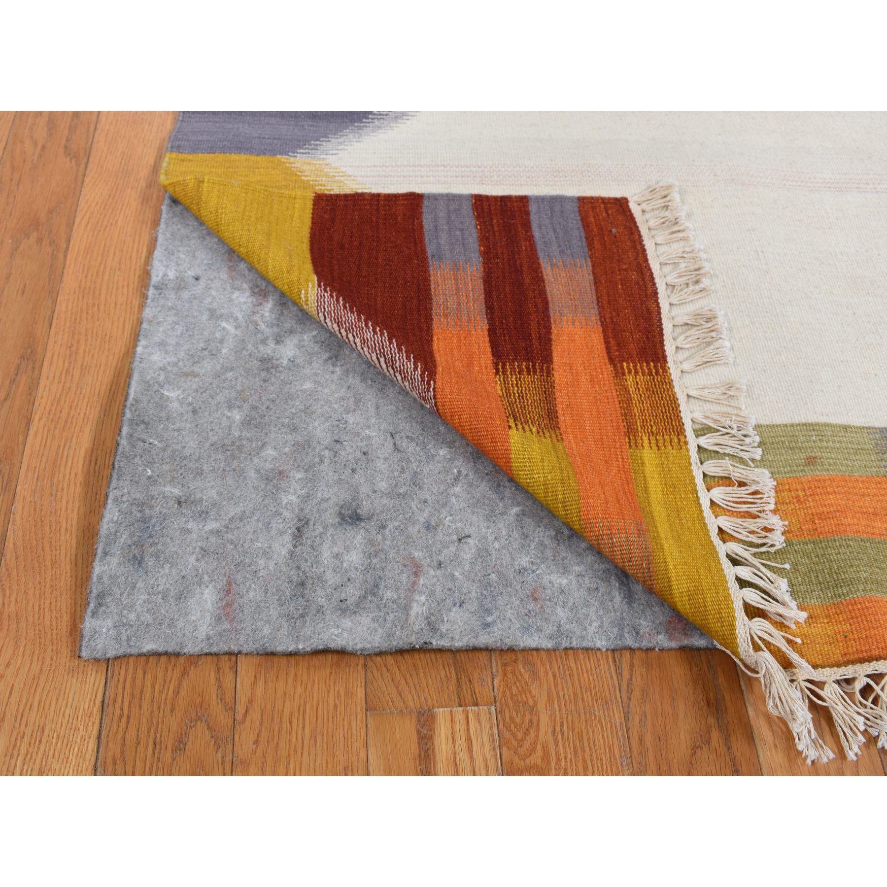 5'5"x7'10" Ivory, Flat Weave Durie Kilim, Open Field Design, Pure Wool, Hand Woven, Oriental Rug Sh87885