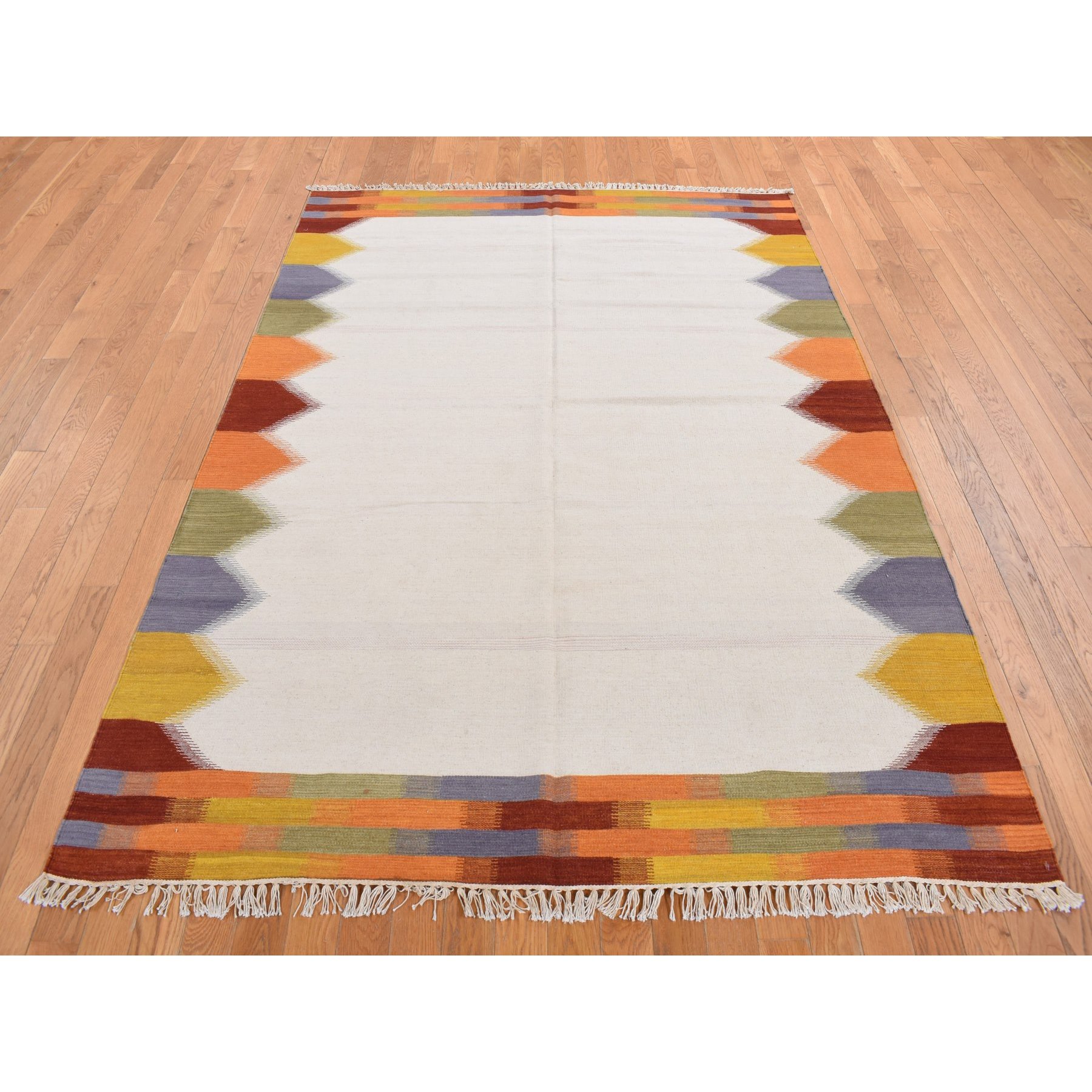 5'5"x7'10" Ivory, Hand Woven, Flat Weave Durie Kilim, Open Field Design, Pure Wool, Oriental Rug Sh87890