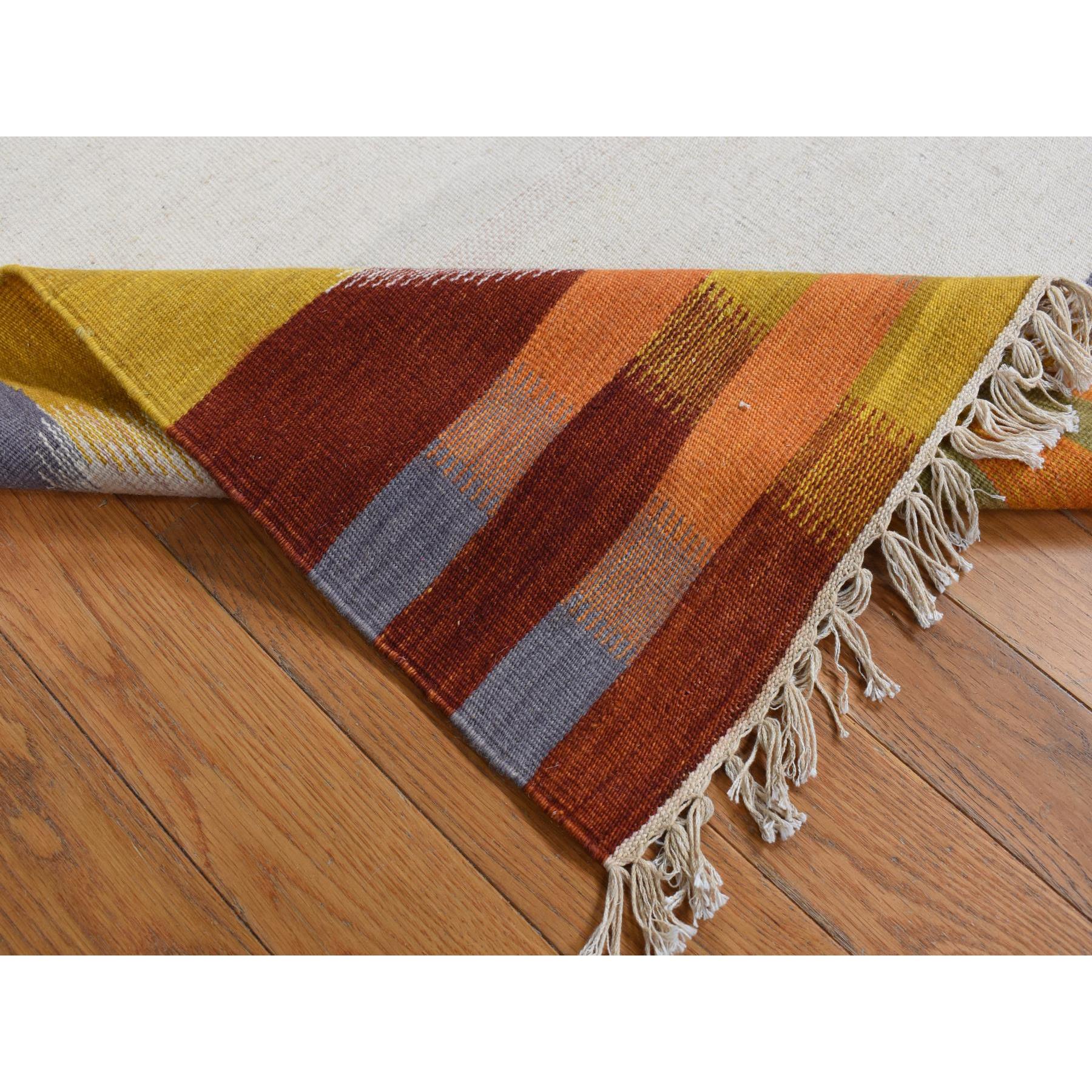 5'5"x7'10" Ivory, Hand Woven, Flat Weave Durie Kilim, Open Field Design, Pure Wool, Oriental Rug Sh87890