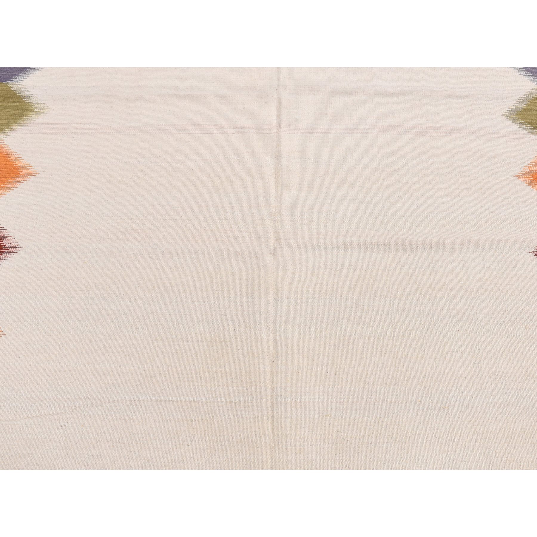 5'5"x7'10" Ivory, Hand Woven, Flat Weave Durie Kilim, Open Field Design, Pure Wool, Oriental Rug Sh87890
