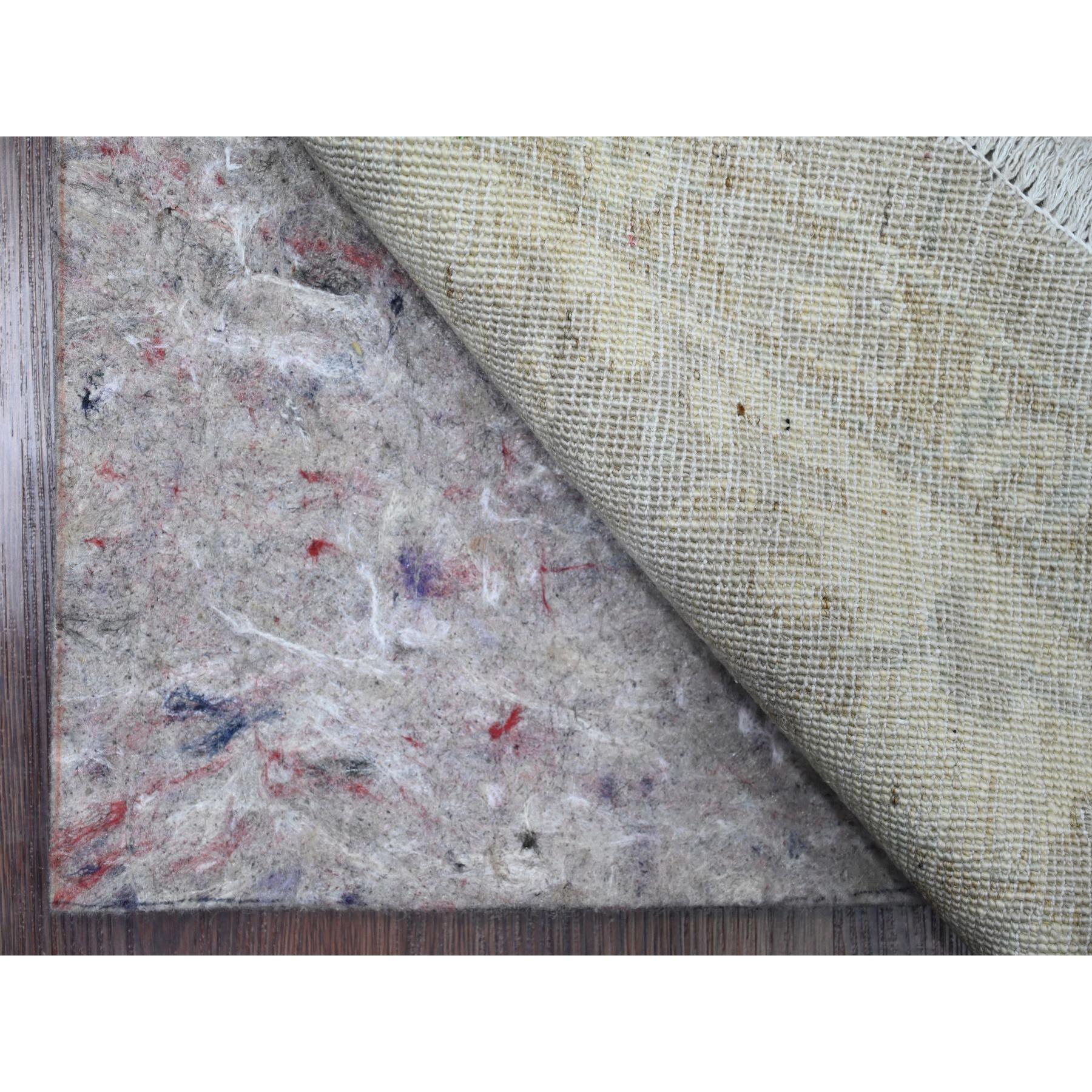 8'x8' Misty Gray, Washed Out Ziegler Mahal Revival with All Over Pattern, Hand Knotted, 100% Wool, Round, Oriental Rug Sh89795