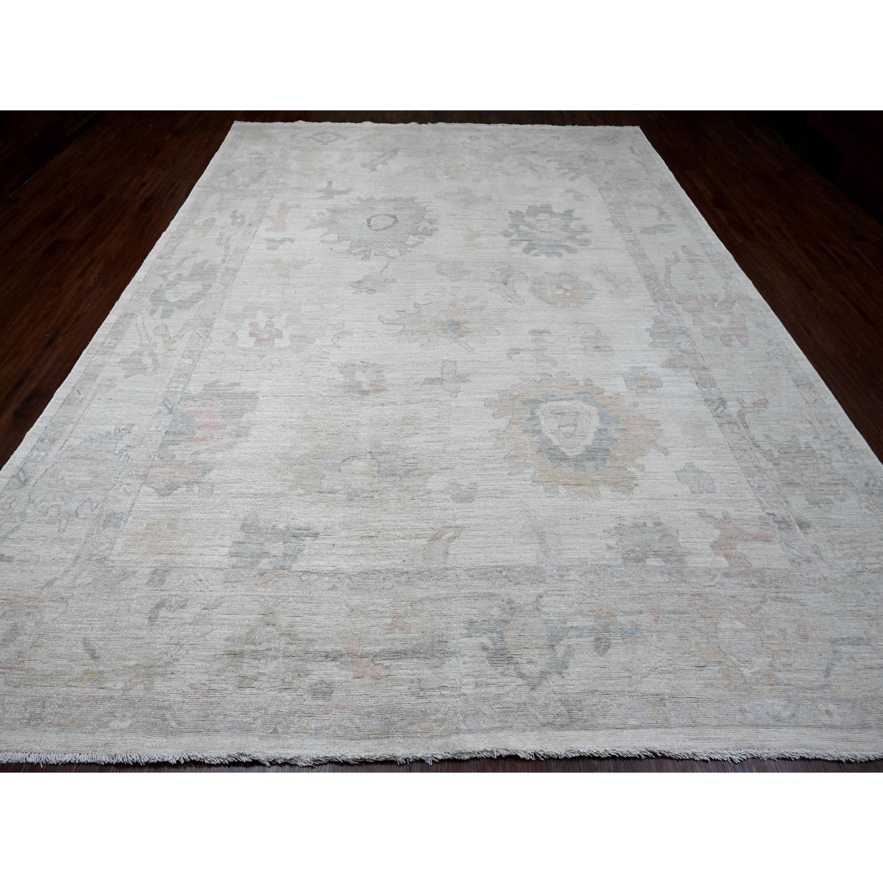 9'9"x13'3" Pristine White, Afghan Angora Oushak with Large Leaf Design, Veggie Dyes, Pure Wool, Hand Knotted, Oriental Rug Sh89865