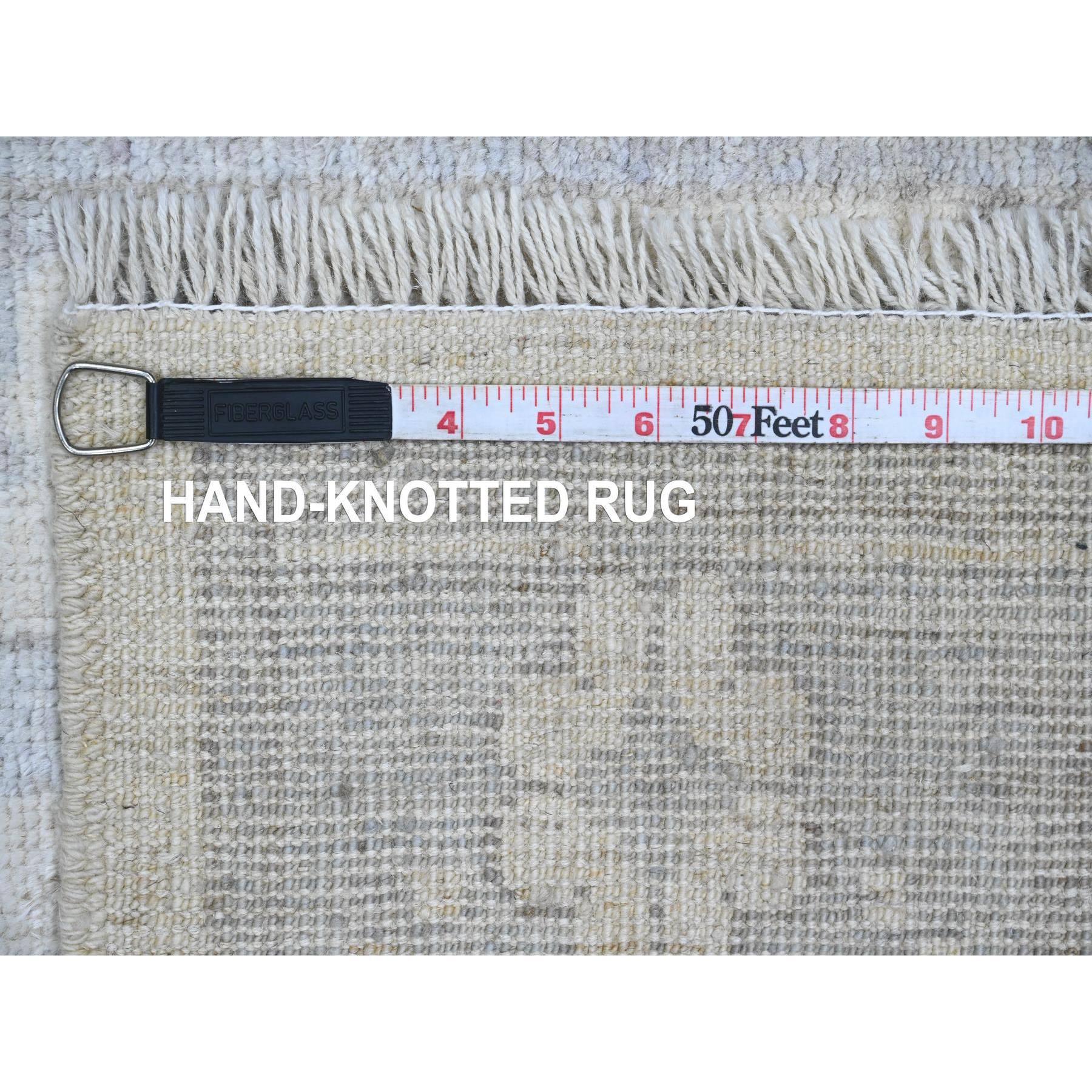 2'8"x6' Vista White, Natural Dyes, Afghan Angora Oushak with Floral Design, 100% Wool, Hand Knotted, Runner, Oriental Rug Sh89876