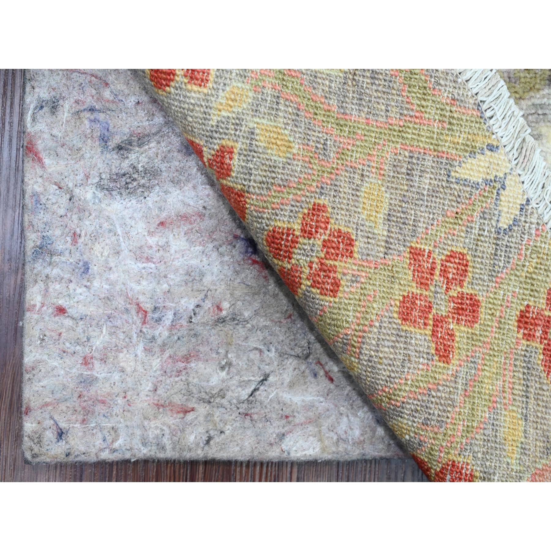 9'9"x9'9" Spanish Gray, Afghan Peshawar with Birds of Paradise Design, Hand Knotted, Soft and Velvety Wool, Veggie Dyes, Round, Oriental Rug Sh89909