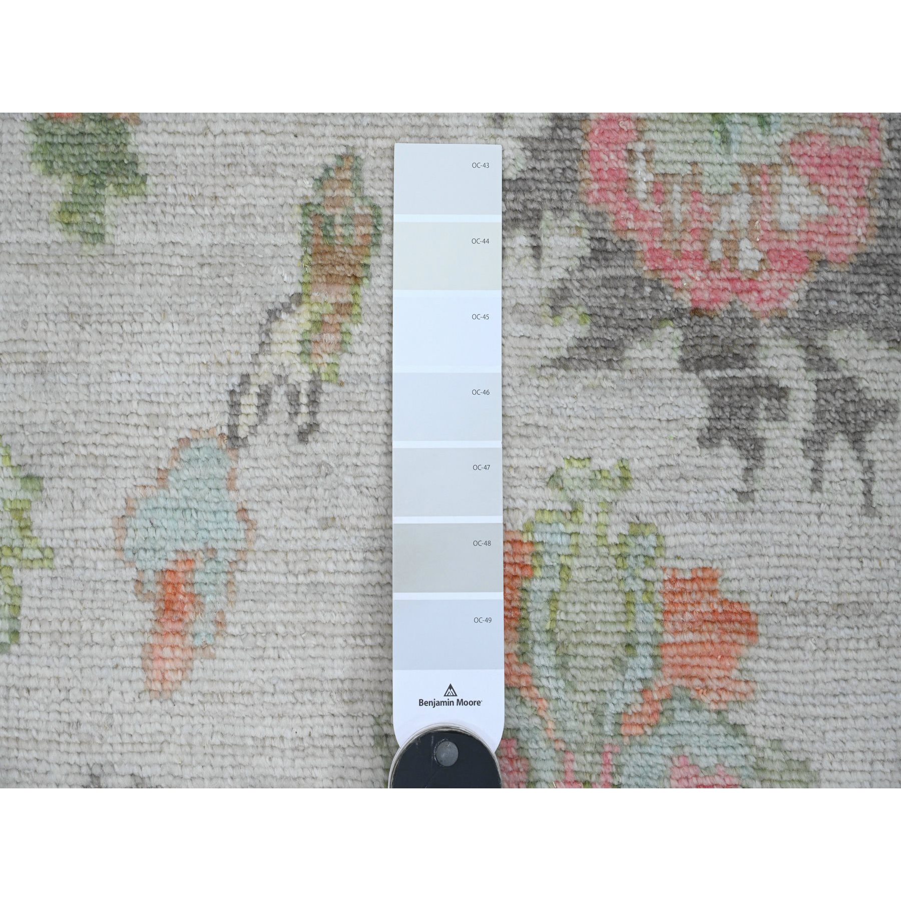 3'x6' Cotton White, Afghan Angora Oushak with Colorful Leaf Design, Veggie Dyes, Hand Knotted, Pure Wool, Runner, Oriental Rug Sh89949