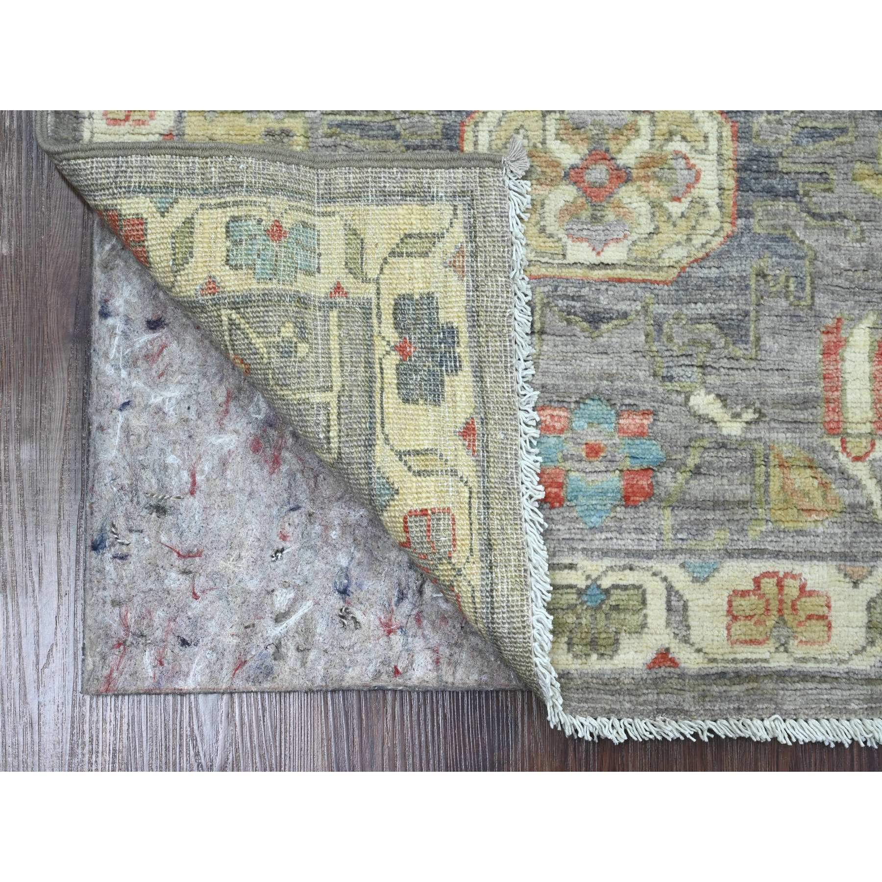 2'6"x6' Spanish Gray, Peshawar with Heriz All Over Design, Densely Woven, Hand Knotted, High Mountain Wool, Runner, Oriental Rug Sh89995