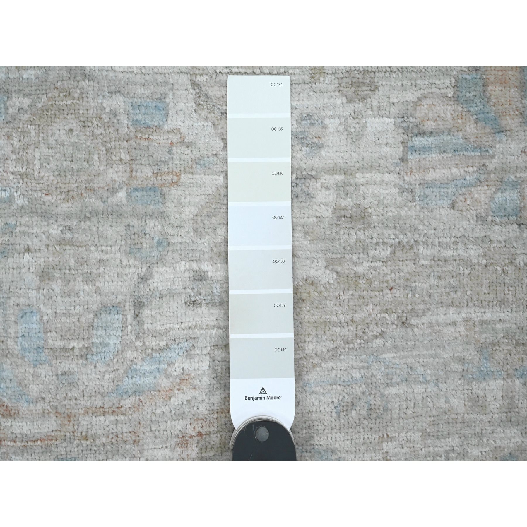 5'9"x5'9" Cascading White, Washed Out Peshawar with Heriz All Over Design, High Mountain Wool, Densely Woven, Hand Knotted, Round, Oriental Rug Sh89999