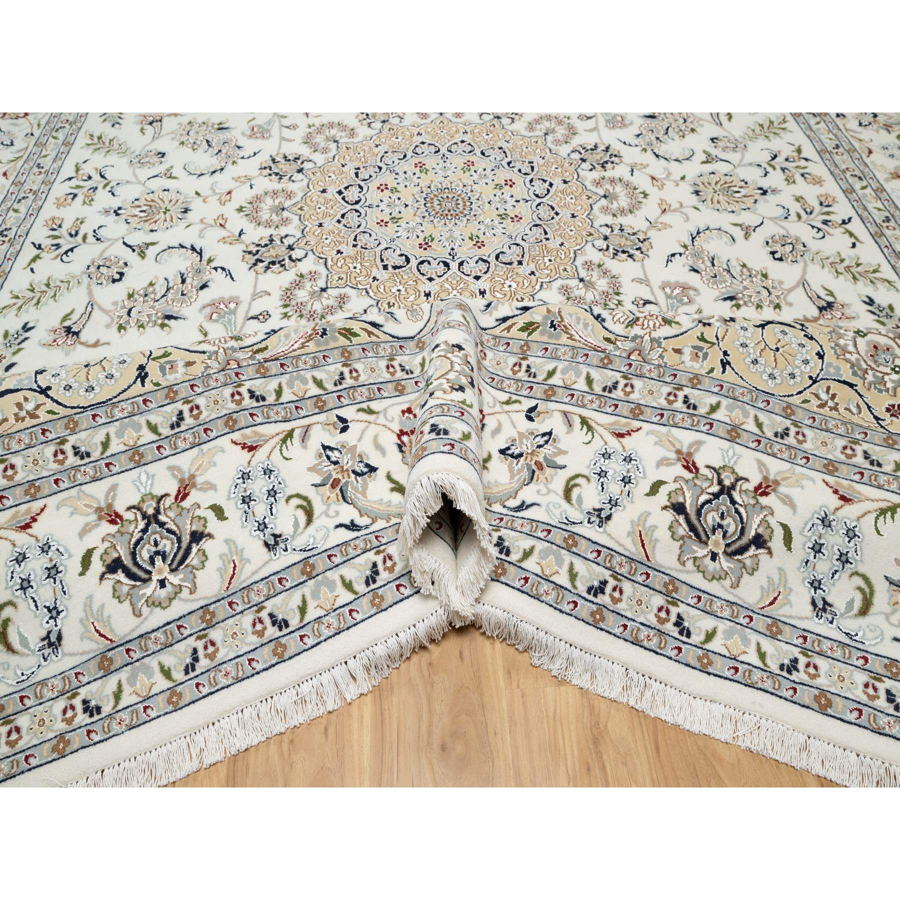 9'9"x13'9" Spring White, 250 KPSI, Nain with Center Motif Flower Design, Wool and Silk, Hand Knotted, Oriental Rug Sh90871