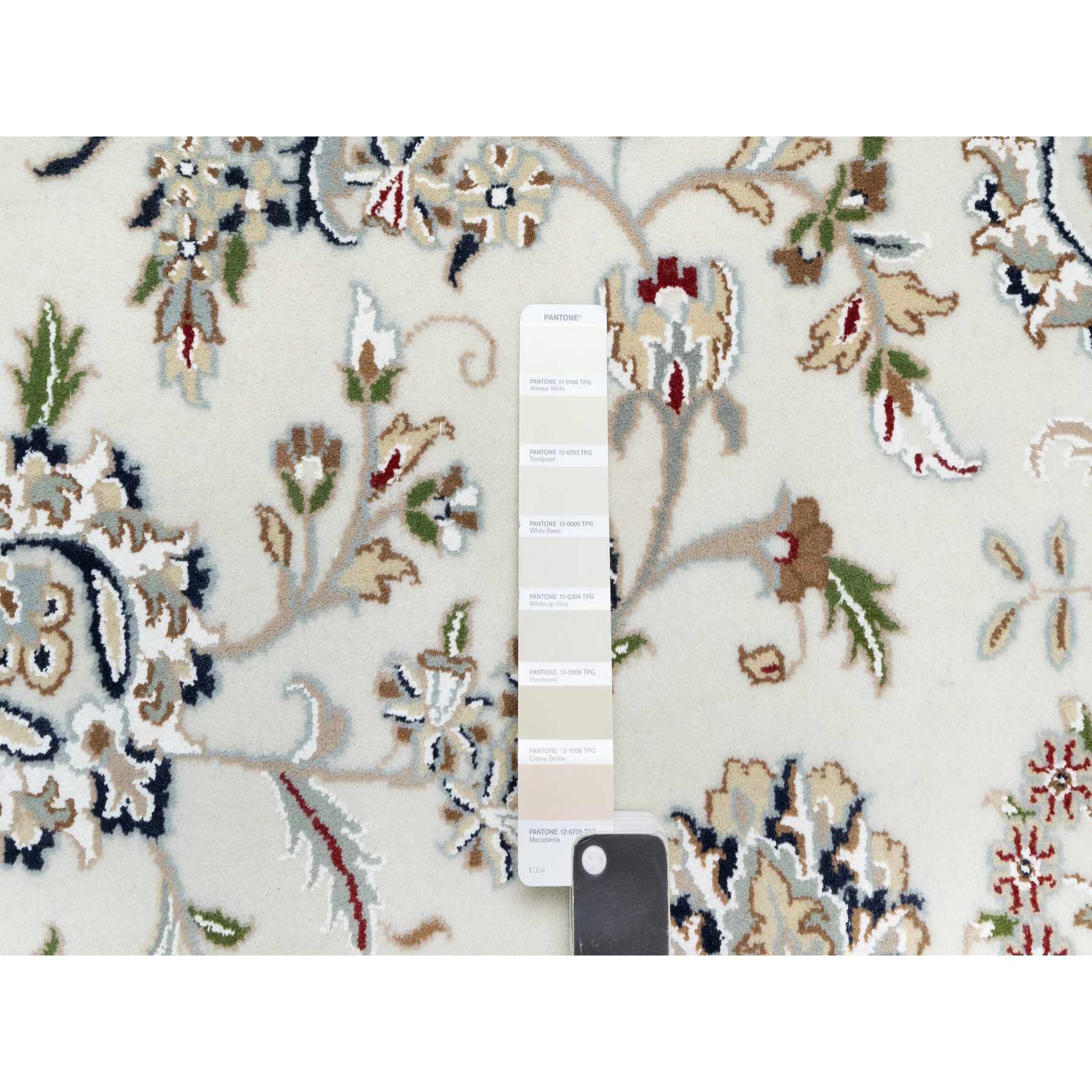 9'9"x13'9" Spring White, 250 KPSI, Nain with Center Motif Flower Design, Wool and Silk, Hand Knotted, Oriental Rug Sh90871