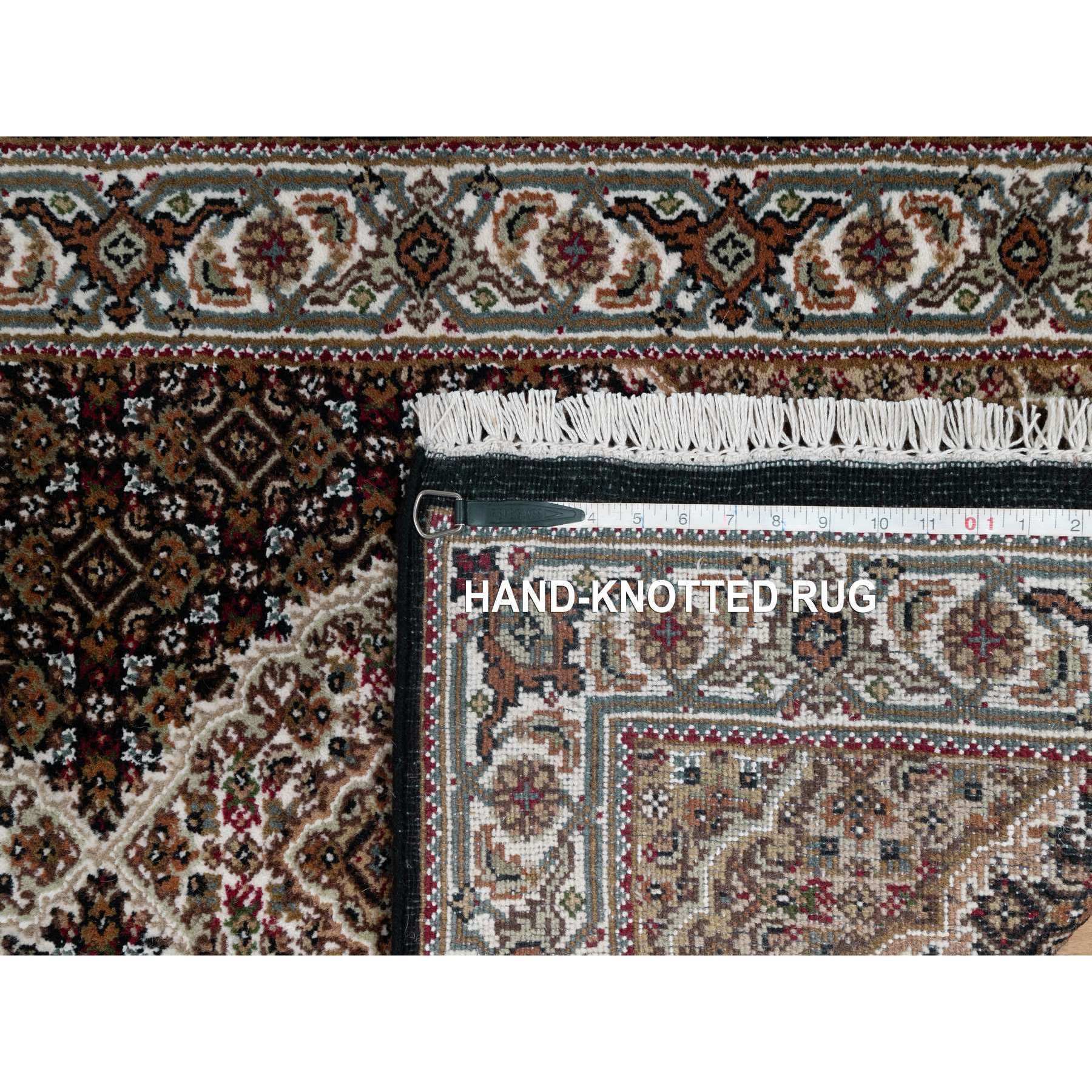 2'7"x6'3" Rich Black, Hand Knotted, Tabriz Mahi with Fish Medallion Design, 175 KPSI, Pure Wool, Runner, Oriental Rug Sh90986