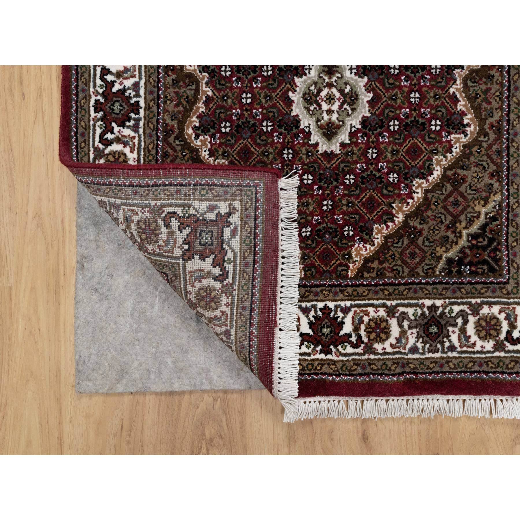 2'10"x5'2" Scarlet Red, Tabriz Mahi with Fish Medallion Design, Organic Wool, Hand Knotted, Densely Woven, Oriental Rug Sh90990
