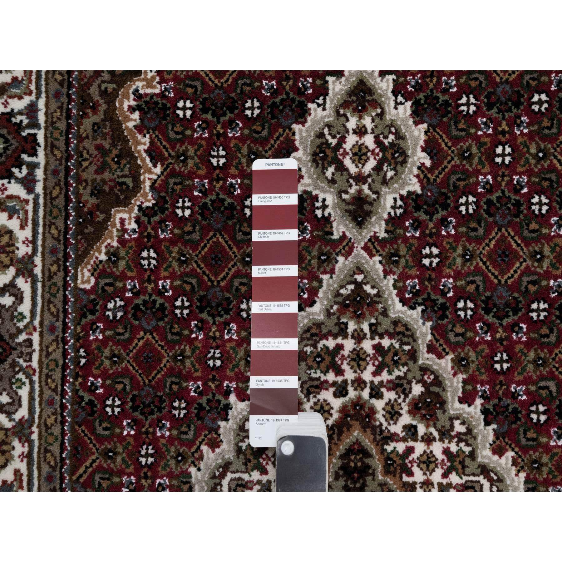 2'10"x5'2" Scarlet Red, Tabriz Mahi with Fish Medallion Design, Organic Wool, Hand Knotted, Densely Woven, Oriental Rug Sh90990
