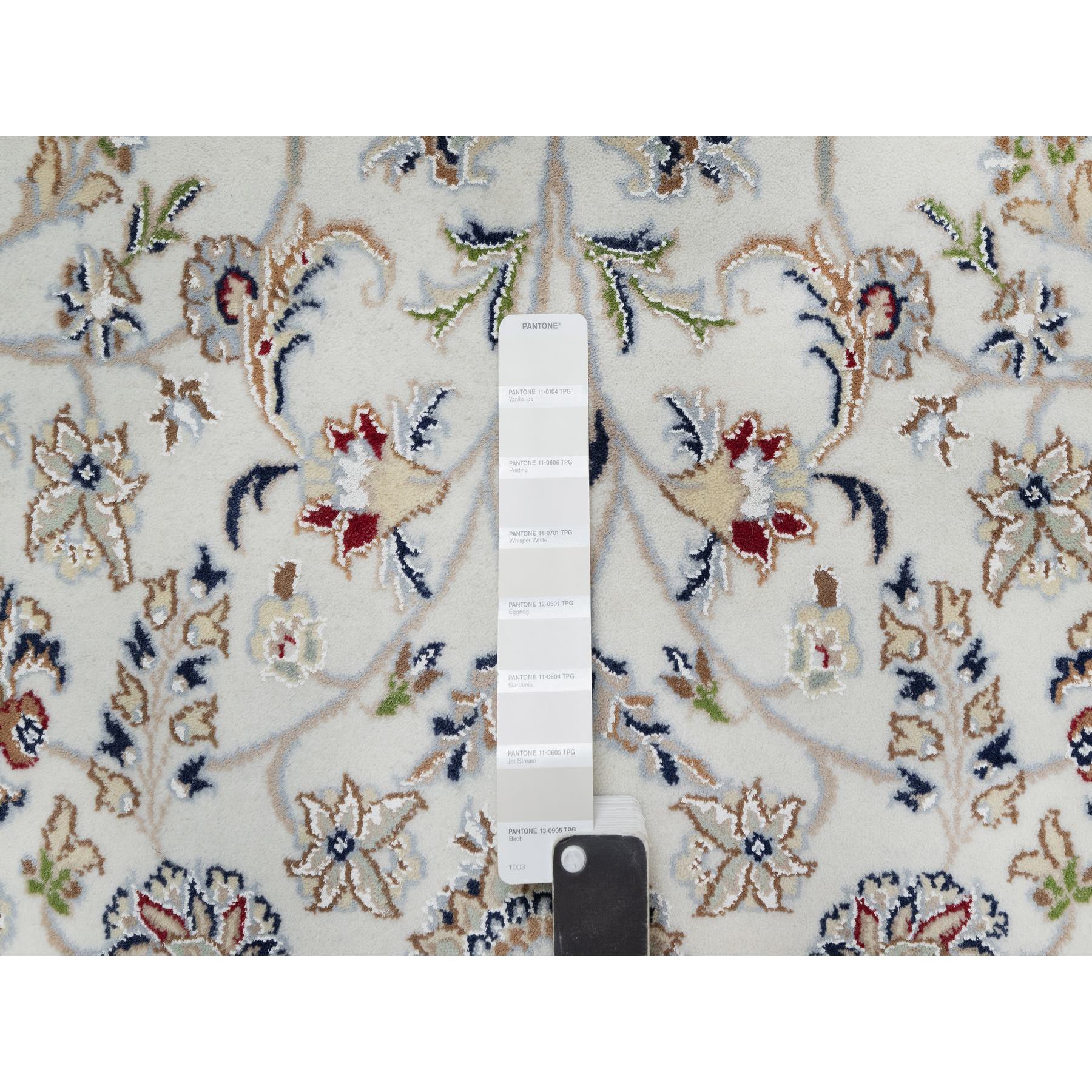 5'7"x9' Daisy White, Nain with All Over Flower Design, 250 KPSI, Wool and Silk, Hand Knotted, Oriental Rug Sh91017